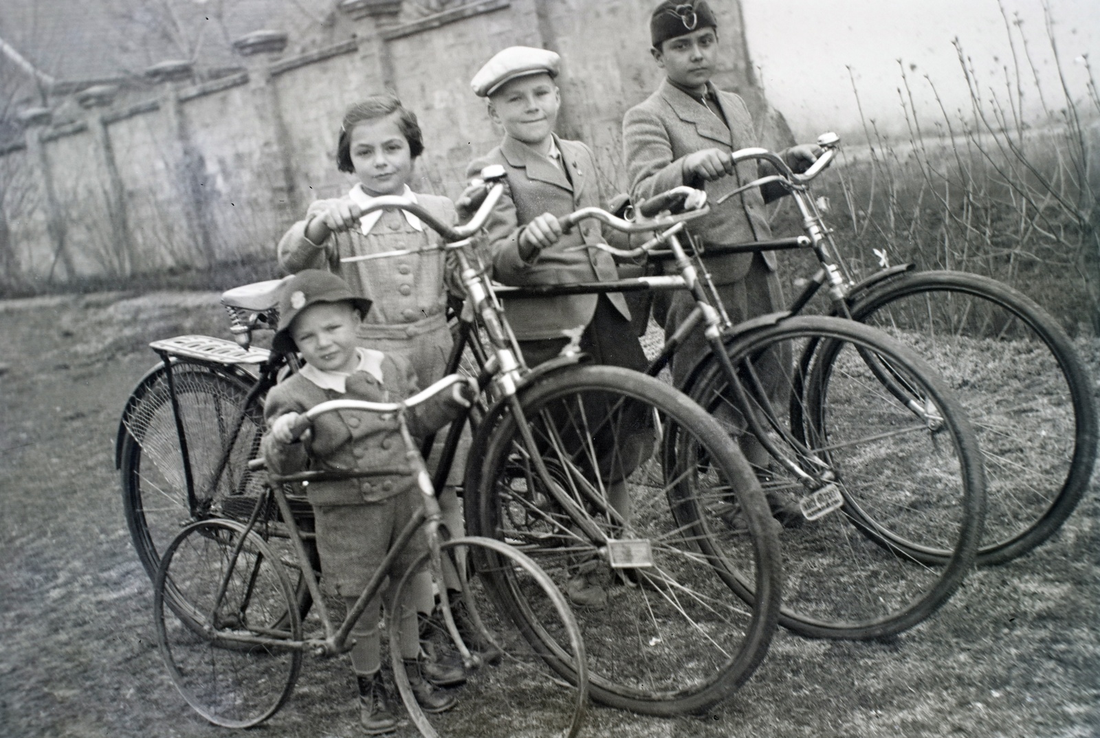 1938, Bencze László, bicycle, height chart, Fortepan #141416