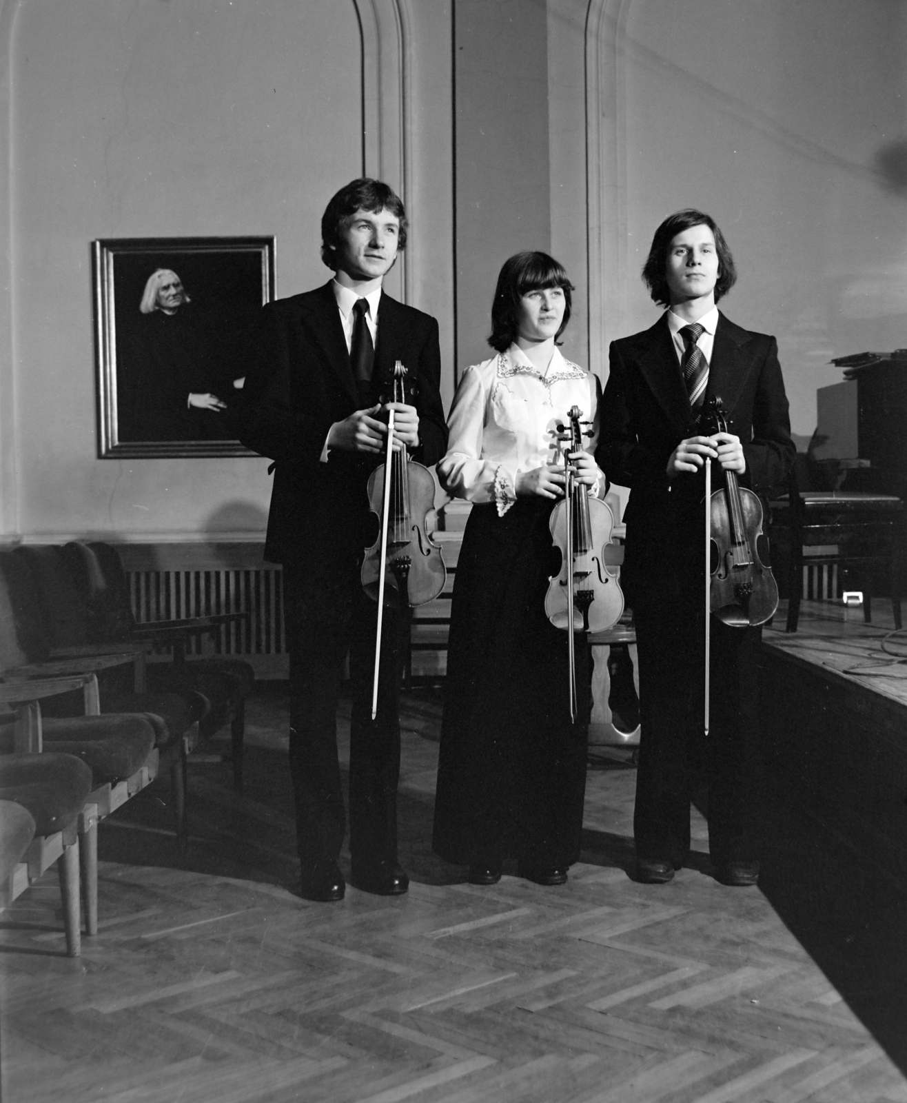 Hungary, Debrecen, Vár utca 1., Kodály Zoltán Zeneművészeti Szakgimnázium és Zeneiskola., 1979, Bencze László, musician, Franz Liszt-portrayal, Fortepan #141494