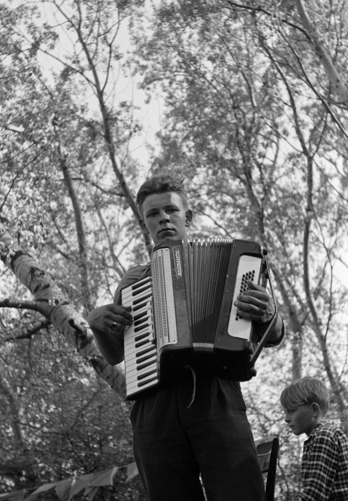 Hungary, 1965, Péterffy István, musical instrument, 1st of May parade, musician, accordion, Fortepan #141759