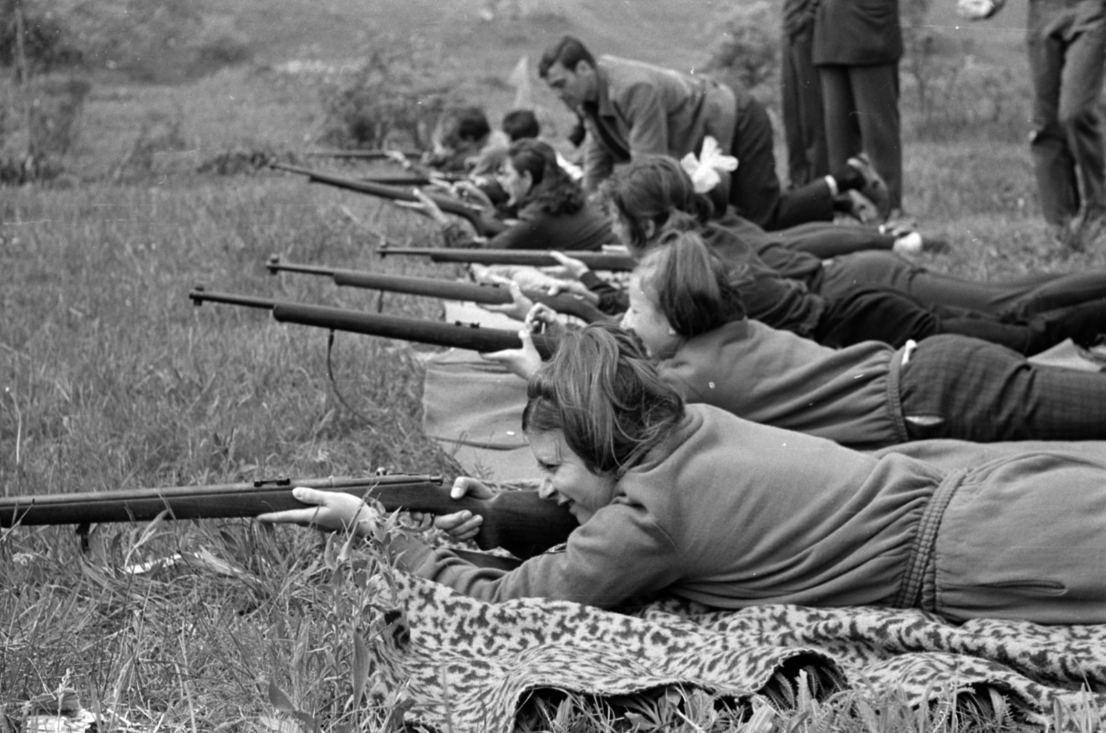 Magyarország, Monor, az egykori agyagbányában kialakított lőtér, elsőéves gimnazisták kispuska lövészversenye., 1969, Péterffy István, lövészet, kispuska, Fortepan #141857