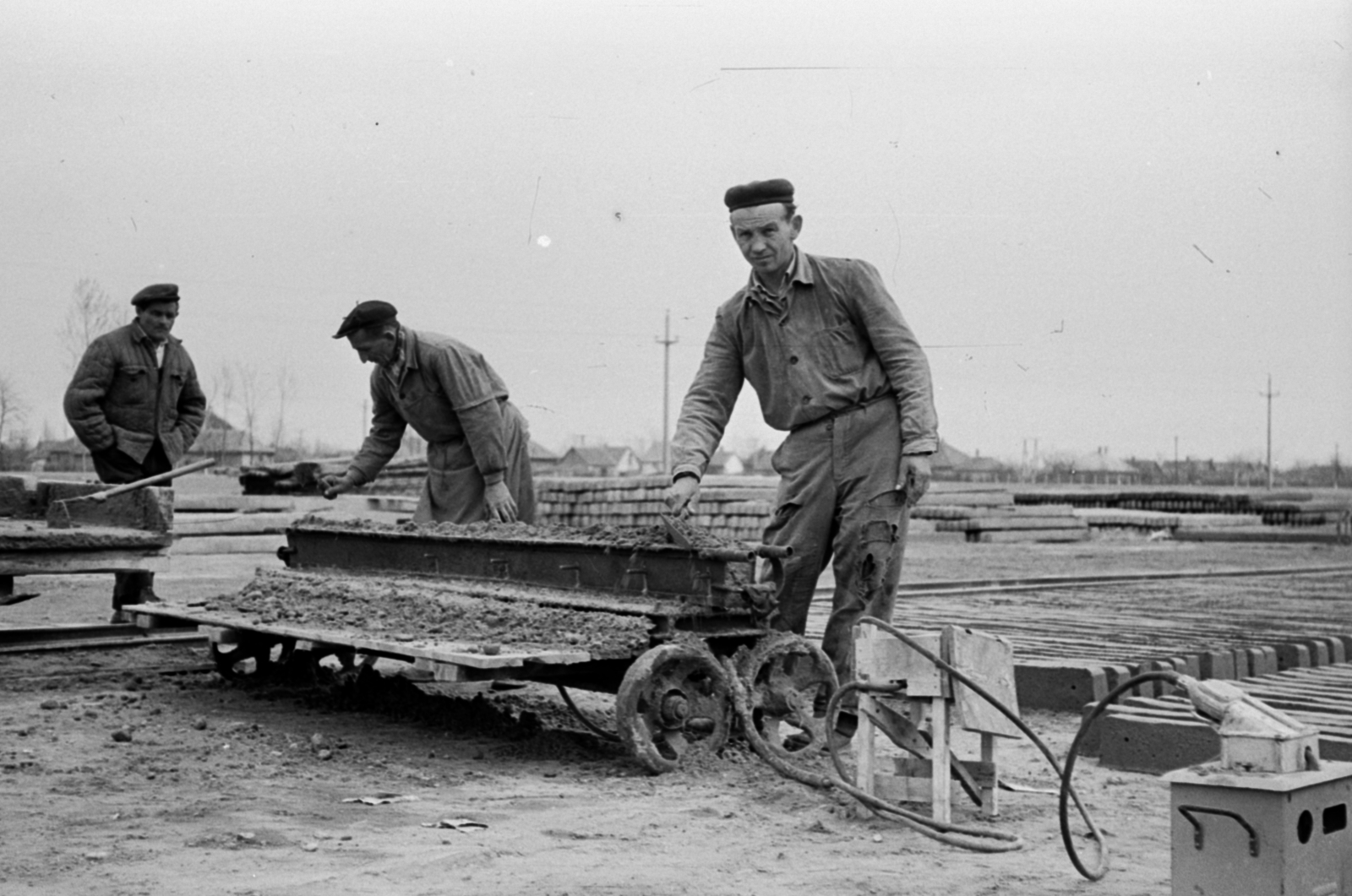 1968, Péterffy István, brick making, Fortepan #141918