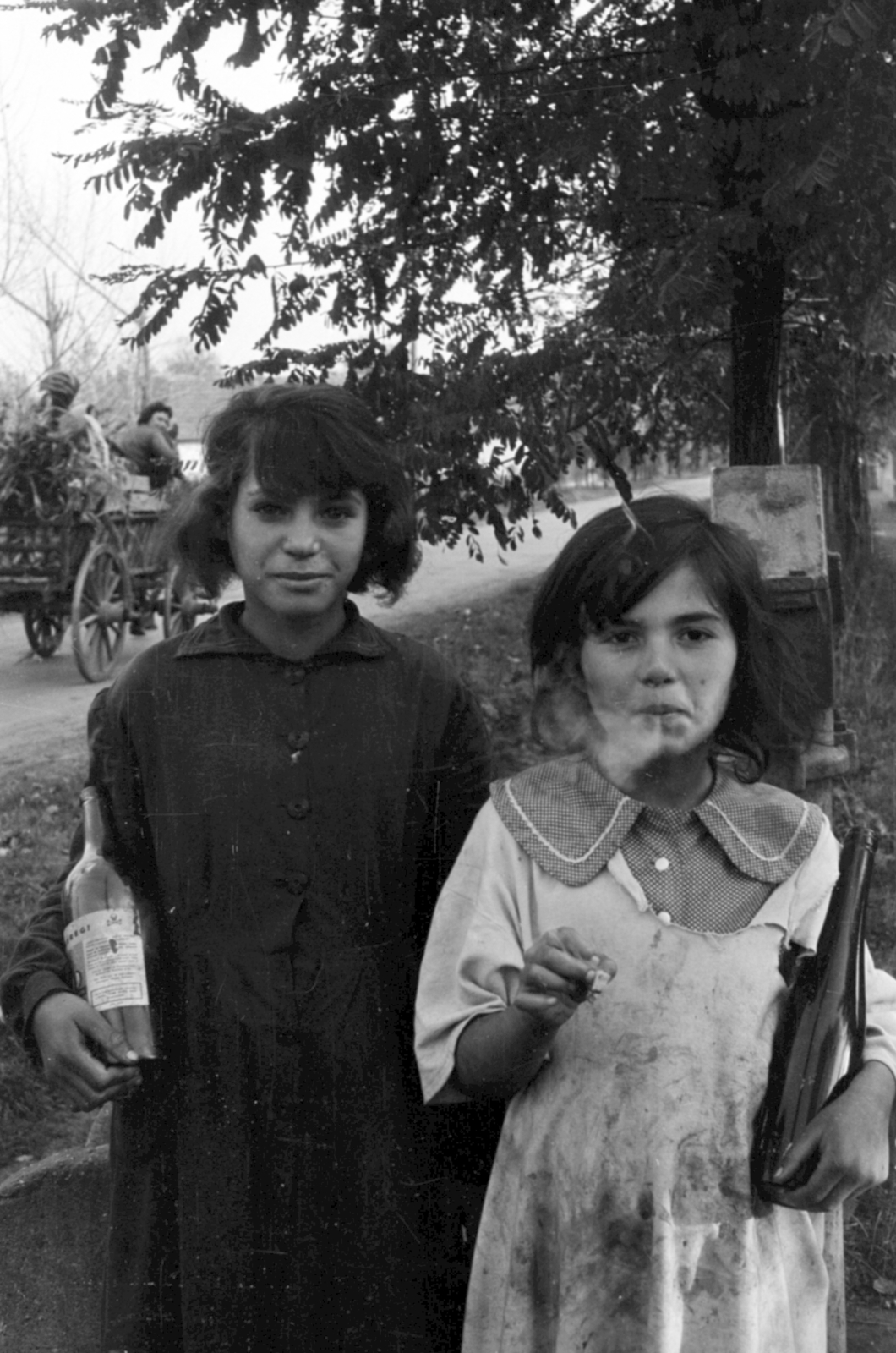 Hungary, 1966, Péterffy István, poverty, smoking, gypsy, Best of, Fortepan #141943