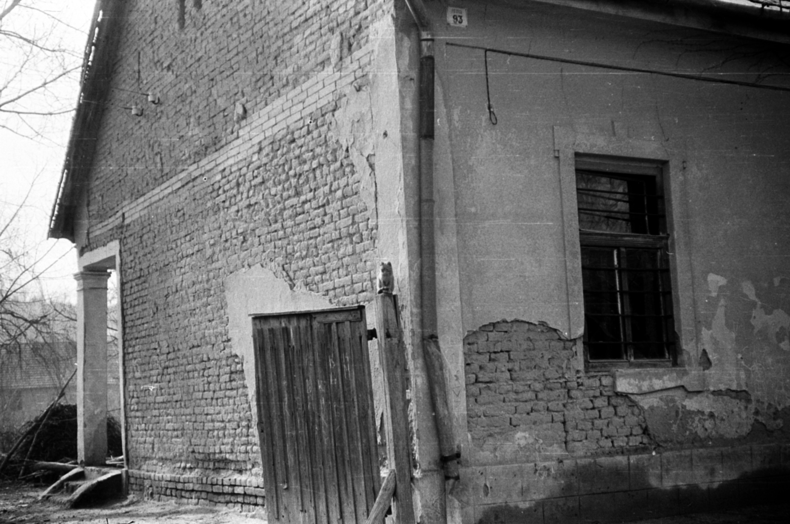 Hungary, Bénye, Fő út 93., 1966, Péterffy István, poverty, damaged building, Fortepan #141951