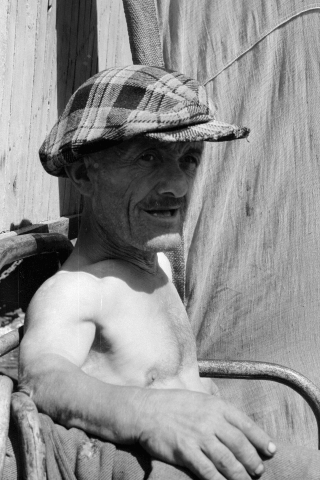 Hungary, 1966, Péterffy István, cap, showman, dwarfism, Fortepan #141980