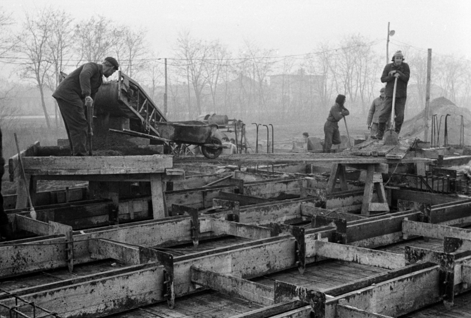 1970, Péterffy István, construction, wheelbarrow, Fortepan #142257