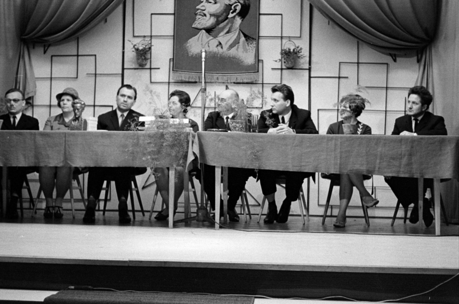 1971, Péterffy István, Lenin-ábrázolás, gyűlés, asztalterítő, Fortepan #142357