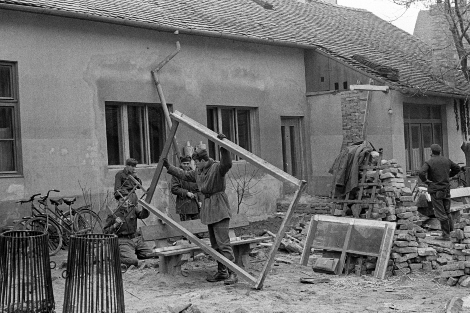 1970, Péterffy István, bicycle, soldier, Fortepan #142476