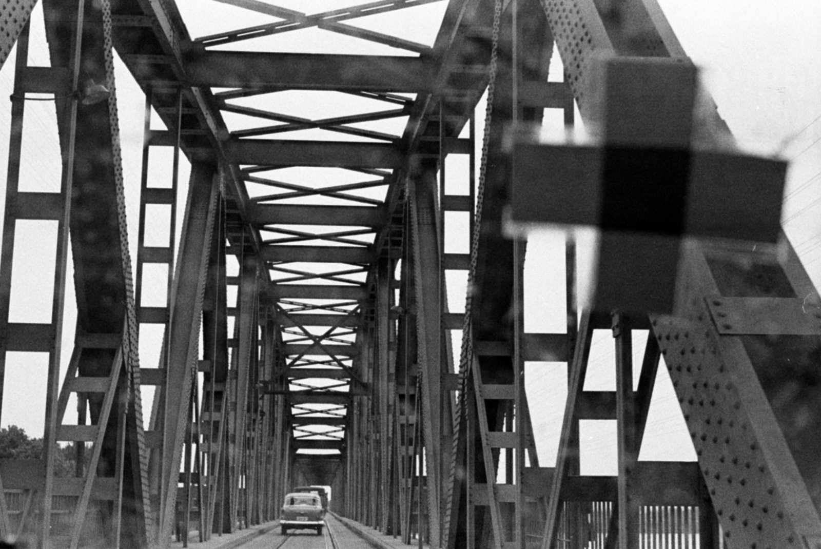 Hungary, Algyő, közös vasúti és közúti híd a Tiszán., 1970, Péterffy István, riveted steel, truss bridge, Fortepan #142492