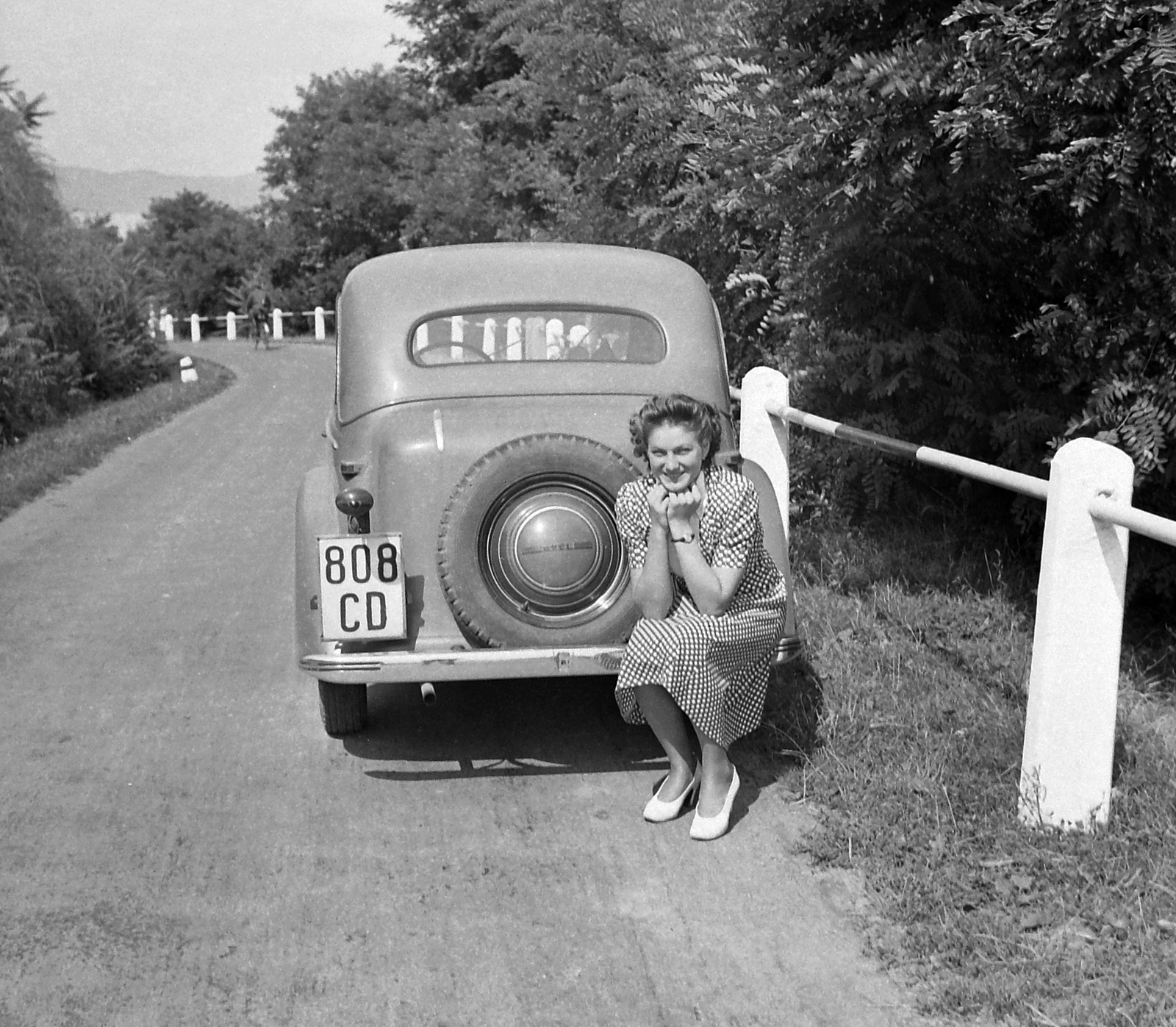 Opel Kadett., 1940, Csontos Péter, portrait, German brand, Opel-brand, railing, wrist watch, lady, automobile, number plate, summer dresses, sitting on a car, girls'n'cars, Fortepan #14262