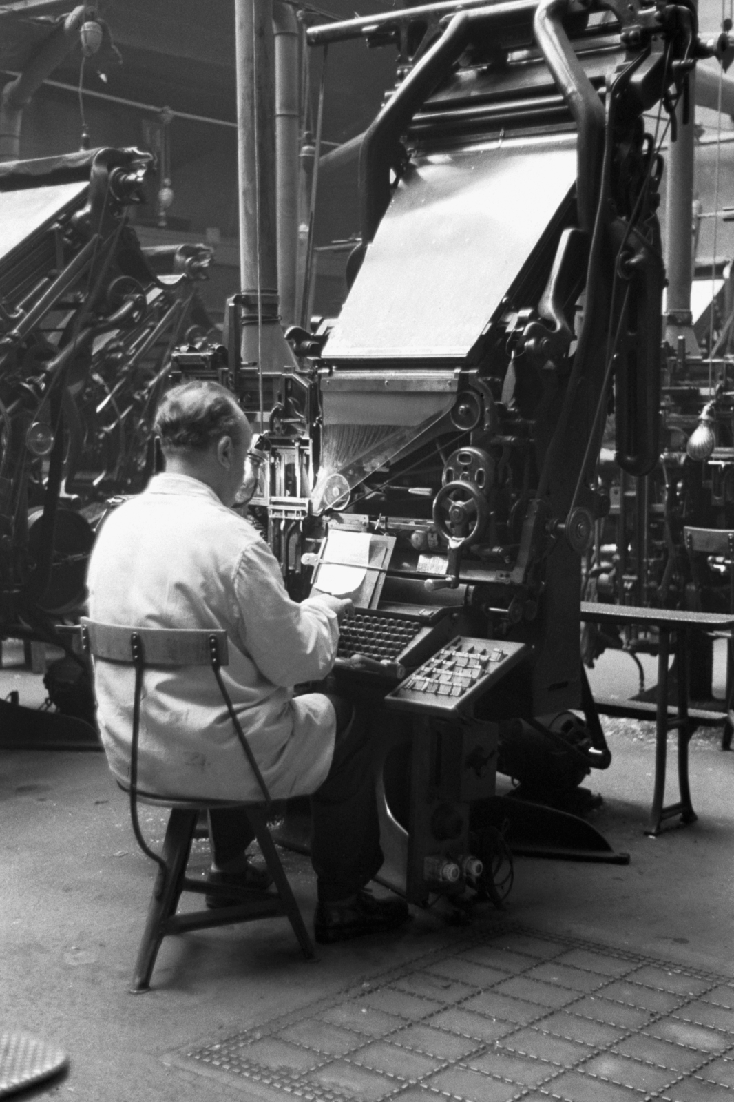 Magyarország, Linotype szedőgép (sorszedő- és öntőgép)., 1938, Chuckyeager tumblr, nyomdaipar, nyomda, kihalt mesterség, Fortepan #142663