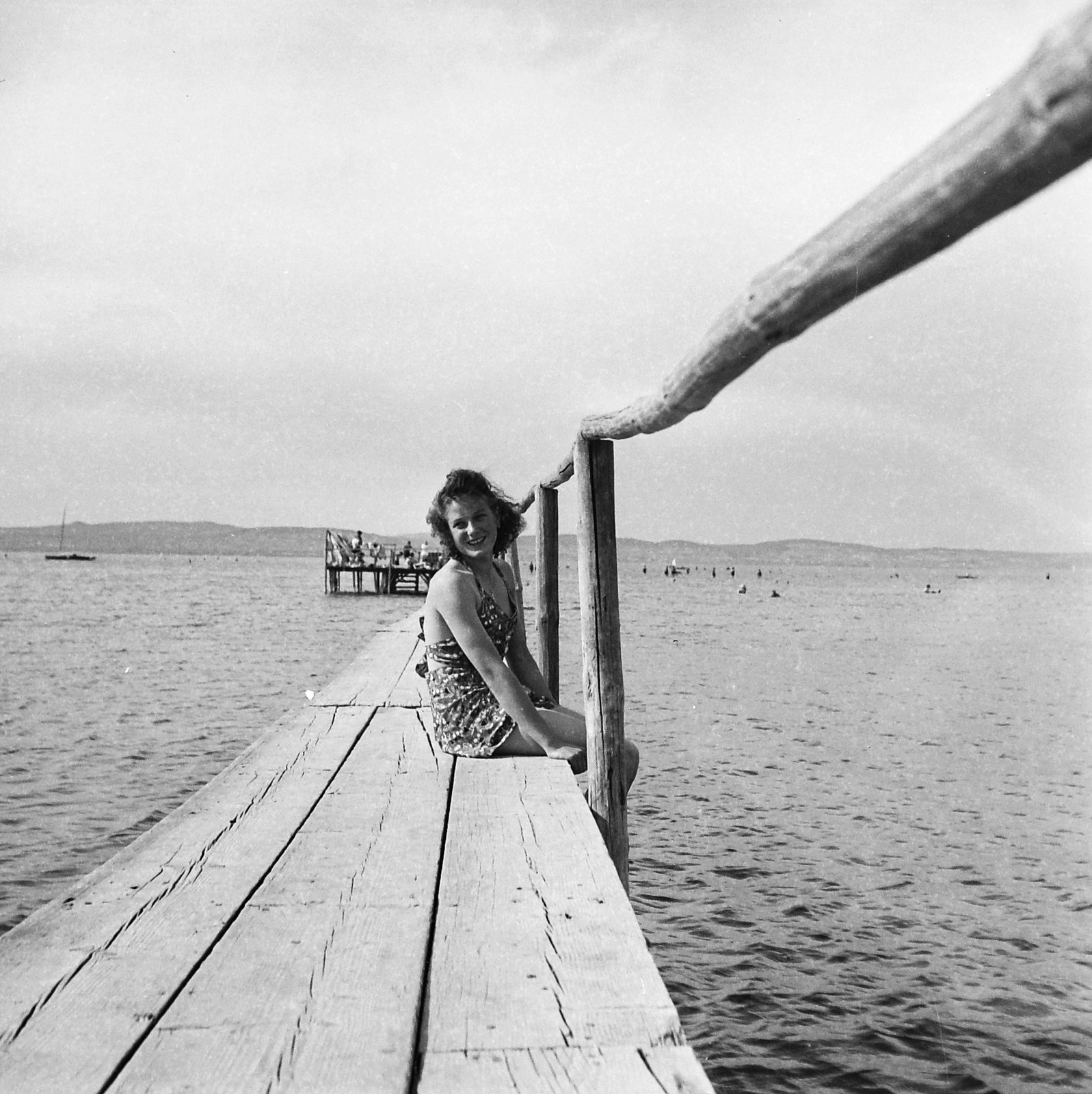 Magyarország,Balaton, Zamárdi, (Balatonzamárdi), stég a strandon., 1940, Csontos Péter, nyaralás, Fortepan #14267