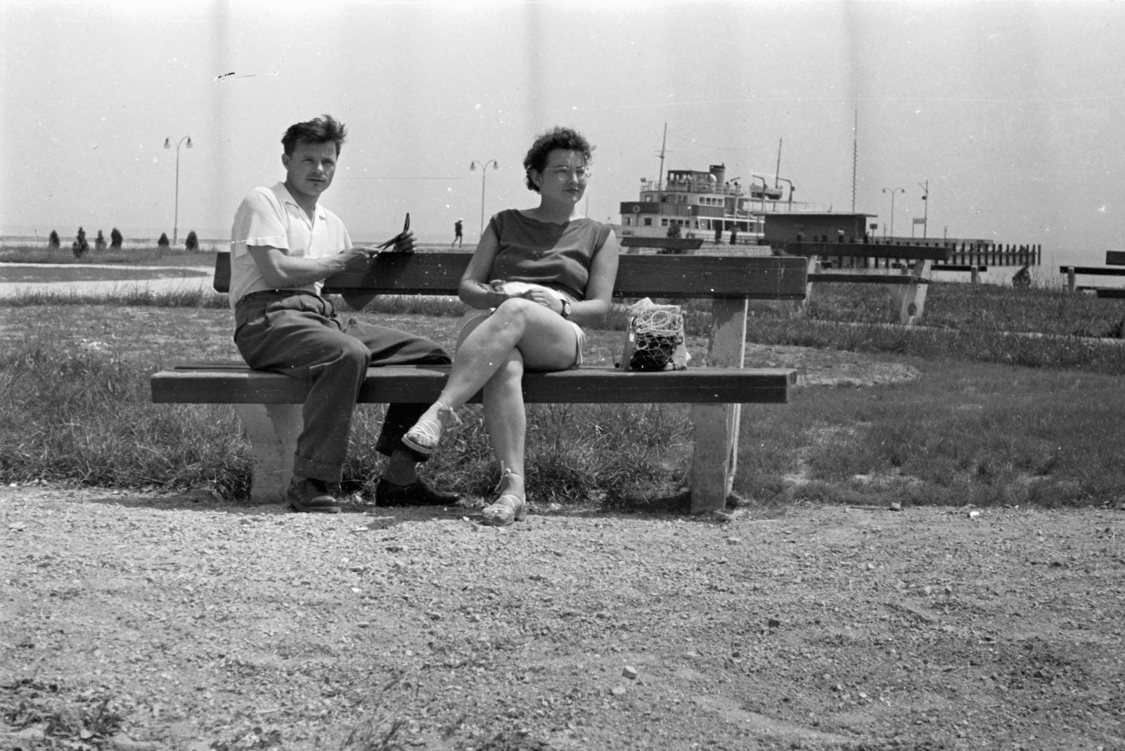 Hungary,Lake Balaton, Badacsonytomaj, hajóállomás., 1958, Chuckyeager tumblr, leg over leg, Fortepan #142770