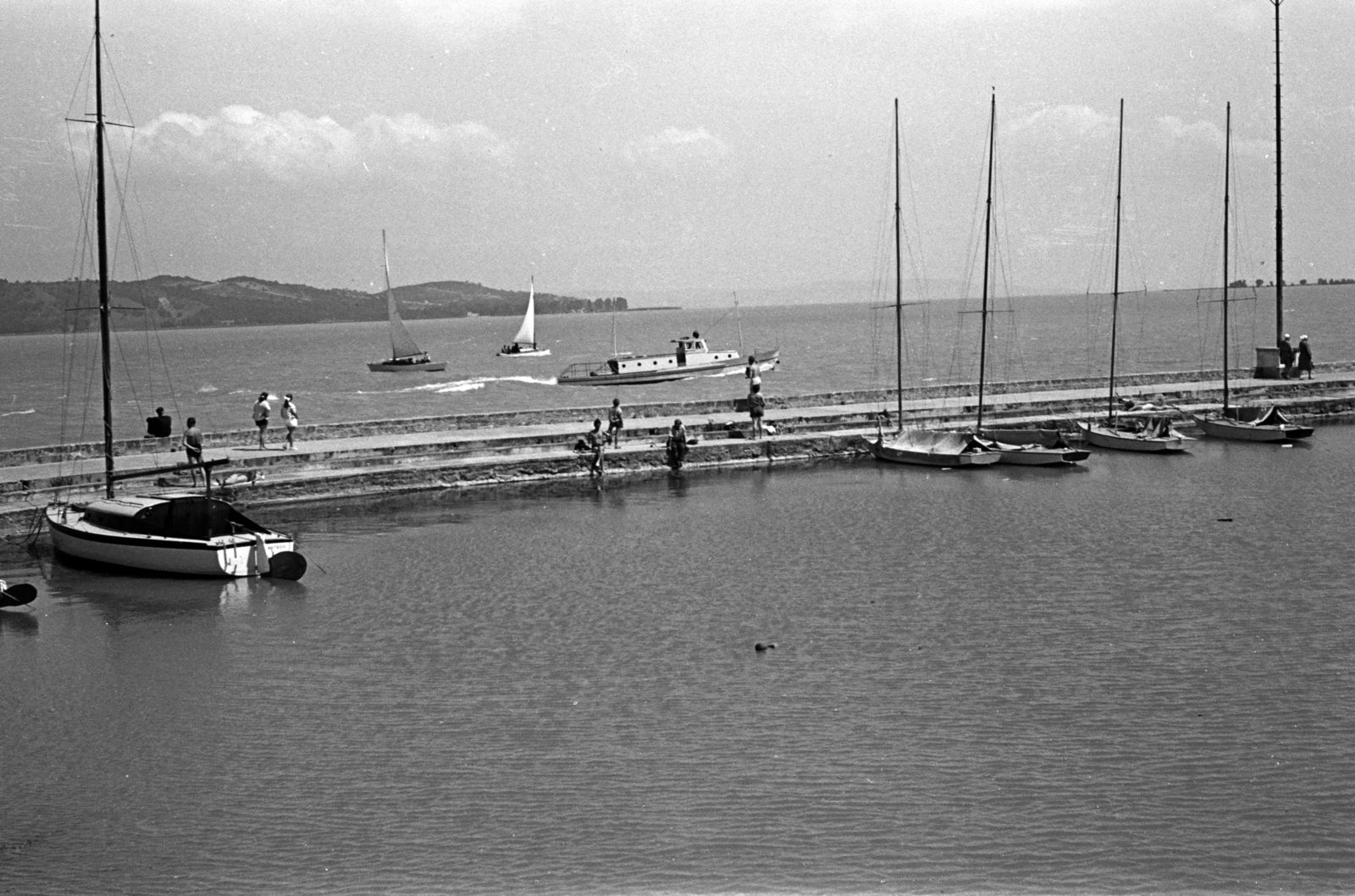 Hungary, Balatonföldvár, kikötő., 1961, Chuckyeager tumblr, sailboat, Fortepan #142990