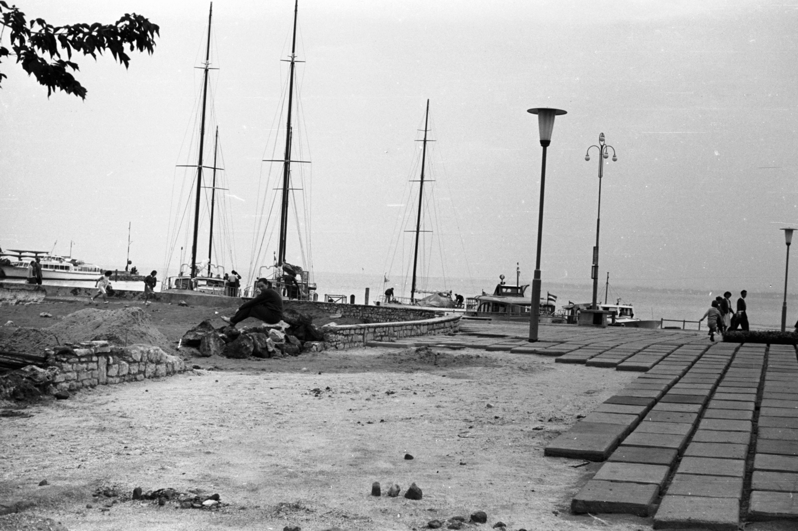 Hungary,Lake Balaton, Tihany, hajóállomás., 1963, Chuckyeager tumblr, Fortepan #143050