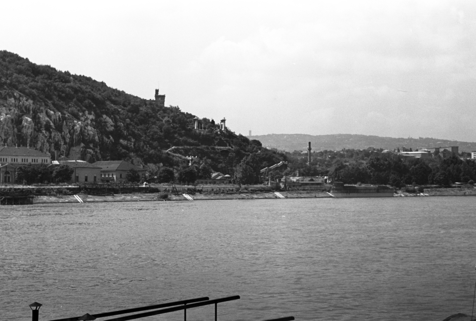 Hungary, Budapest I., látkép a Belgrád rakpartról a Rudas fürdő és a Gellért-hegy felé nézve., 1960, Chuckyeager tumblr, Budapest, picture, Fortepan #143168