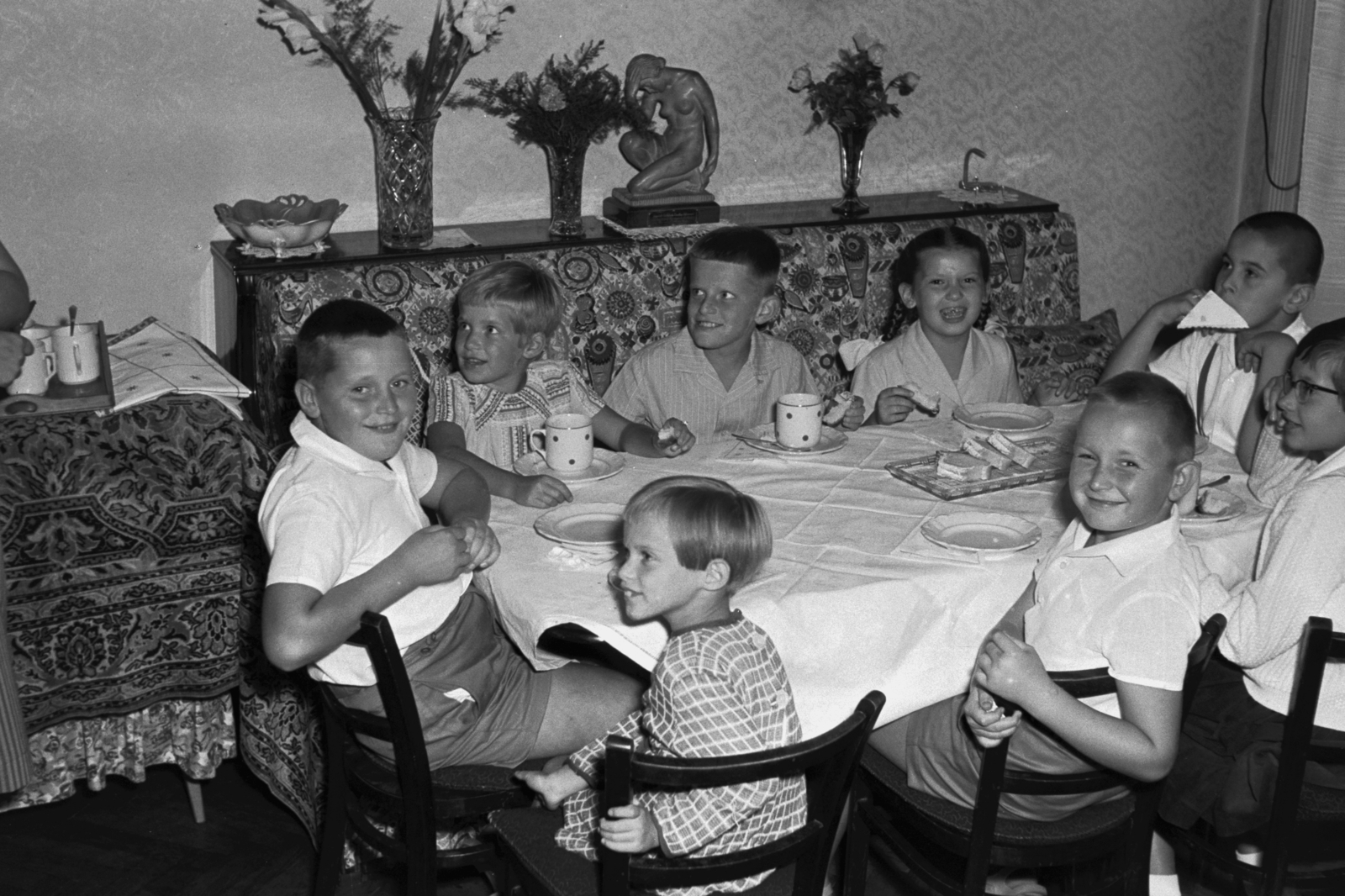 1960, Chuckyeager tumblr, mug, sculpture, kids, table, chair, cake, plate, tea party, Fortepan #143185