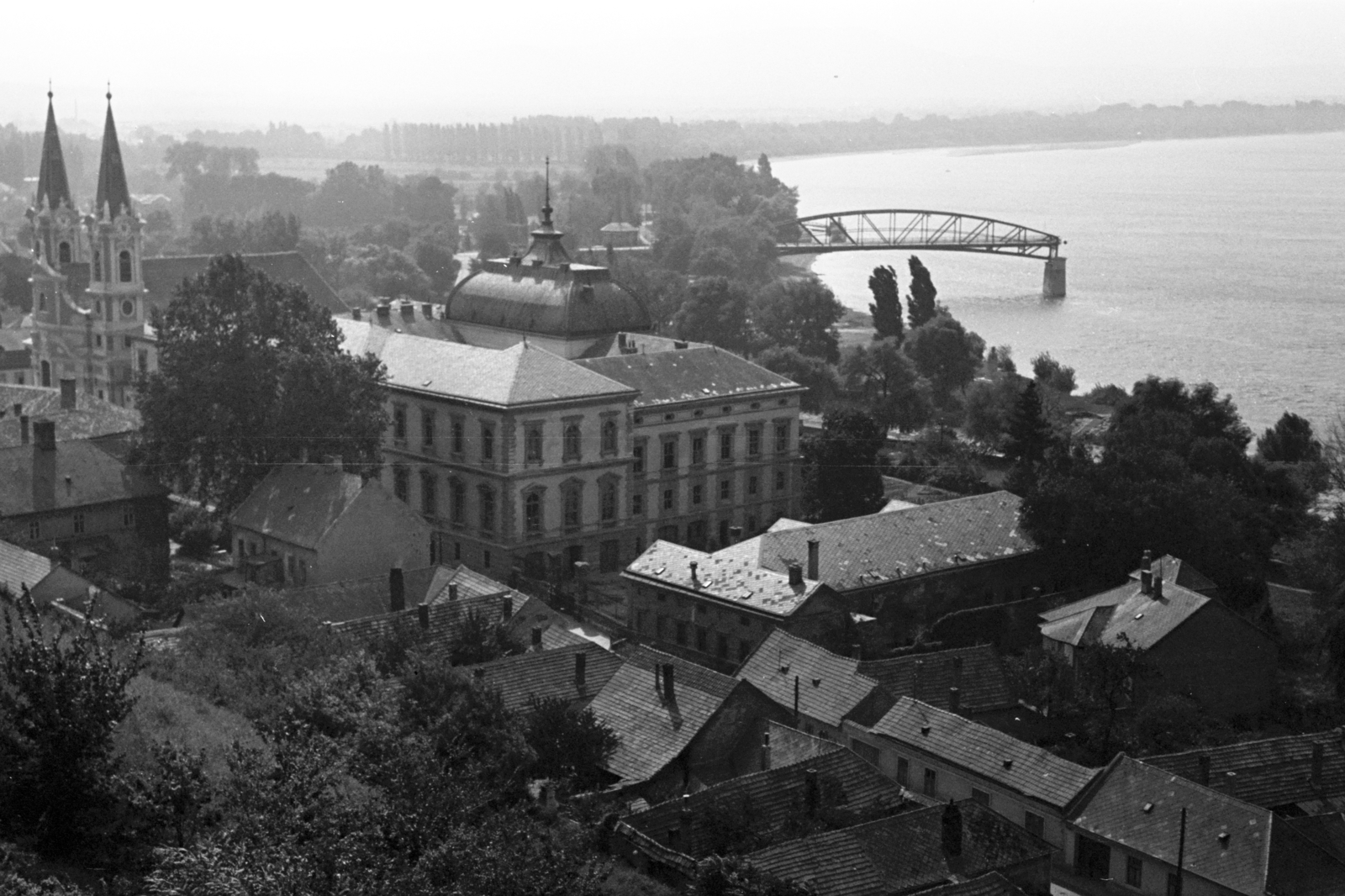Hungary, Esztergom, látkép a Bazilikából, háttérben a felrobbantott Mária Valéria híd., 1960, Chuckyeager tumblr, museum, Fortepan #143238