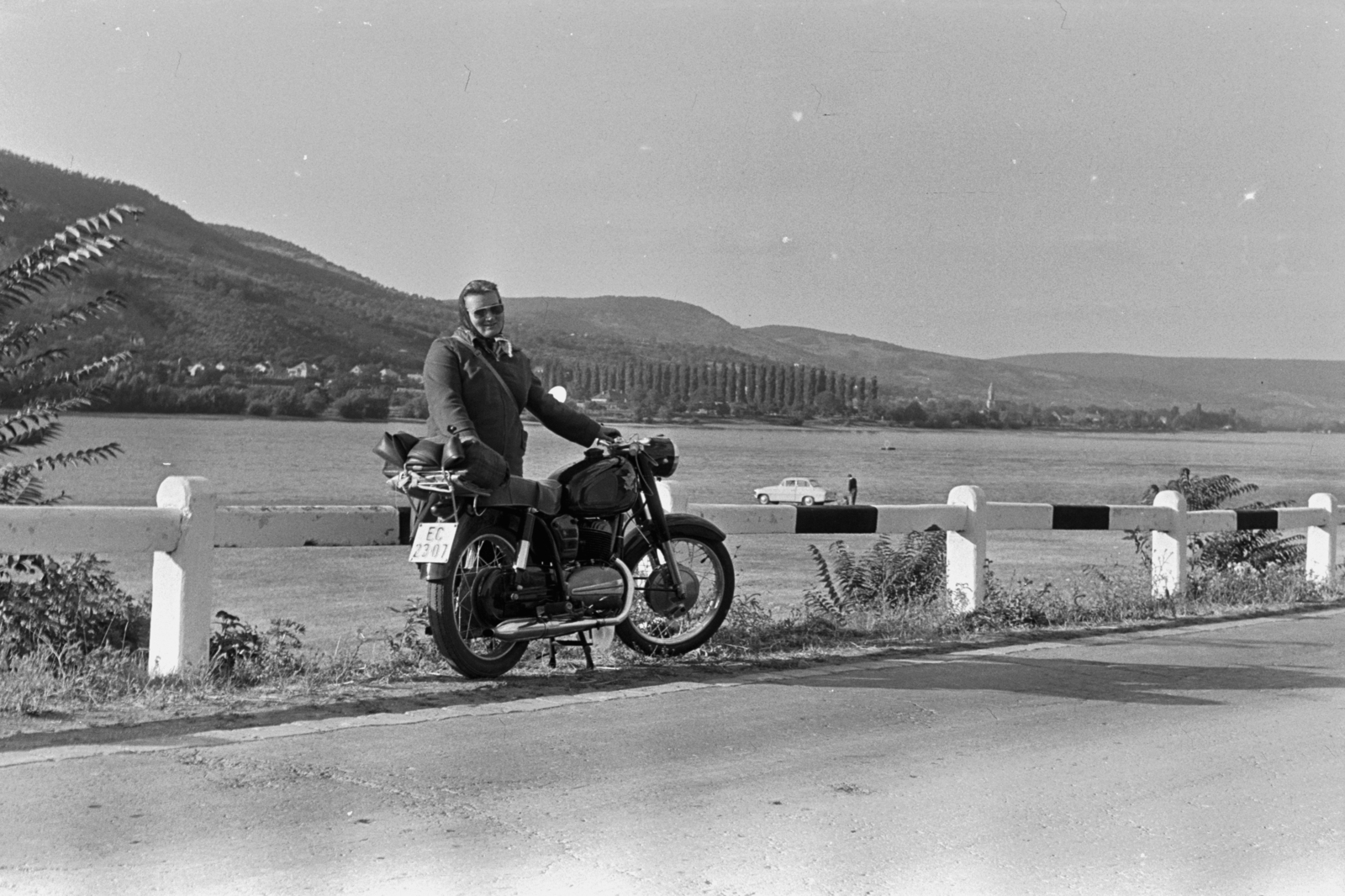 Hungary,Danube Bend, Visegrád, kilátás Lepence felől Nagymarosra., 1960, Chuckyeager tumblr, motorcycle, number plate, Fortepan #143242