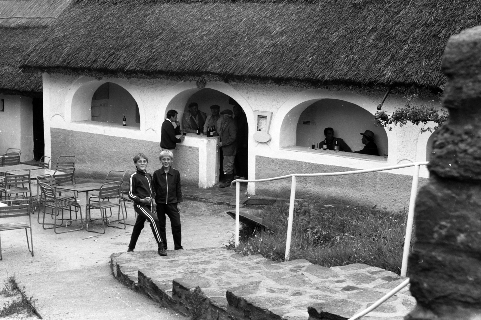 Hungary,Lake Balaton, Tihany, Kossuth Lajos utca 19., Kecskeköröm csárda., 1974, Chuckyeager tumblr, Fortepan #143321