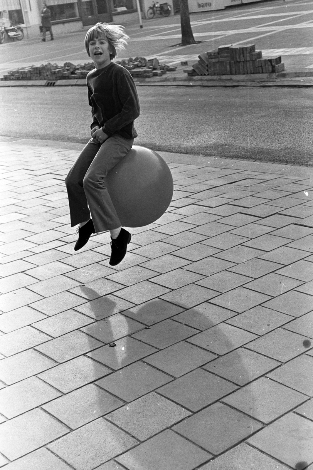 Netherlands, 1968, Chuckyeager tumblr, ball, Fortepan #143375