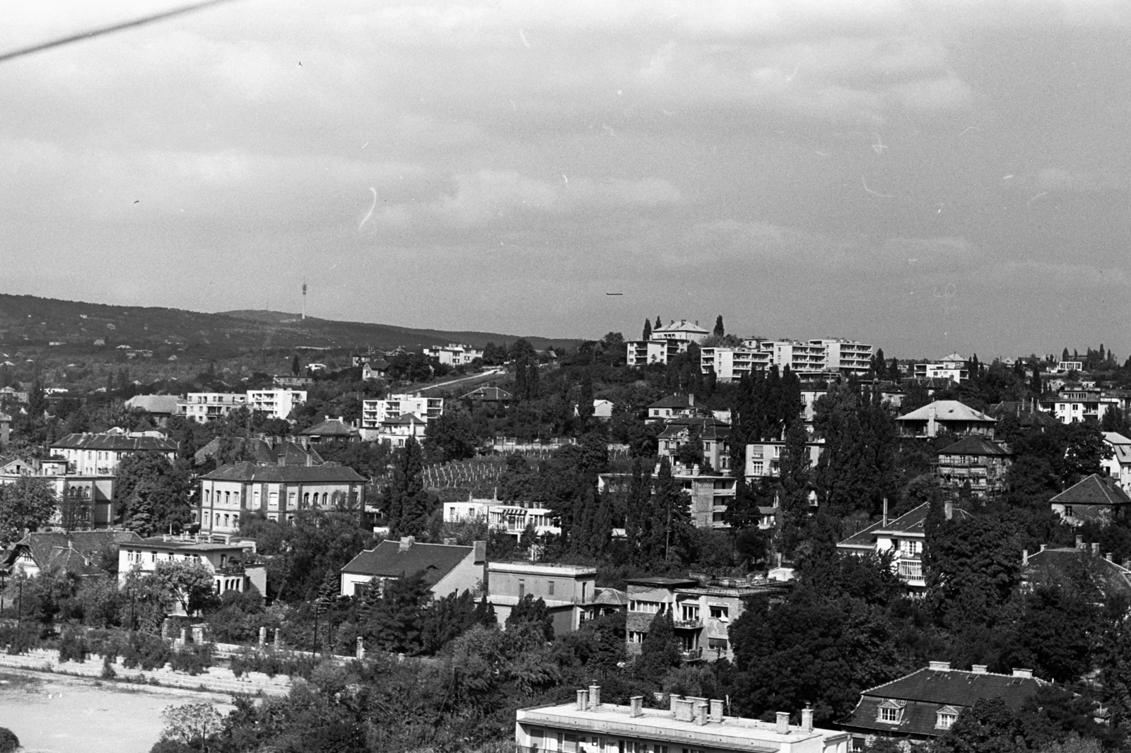 Hungary, Budapest II., kilátás a Budapest körszálló teraszáról a Rózsadomb felé., 1970, Chuckyeager tumblr, picture, Budapest, Fortepan #143492