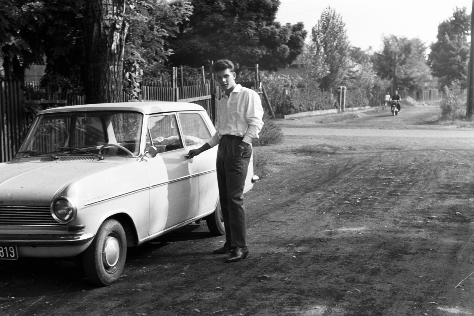 1961, Chuckyeager tumblr, portrait, motorcycle, street view, man, Fortepan #143671