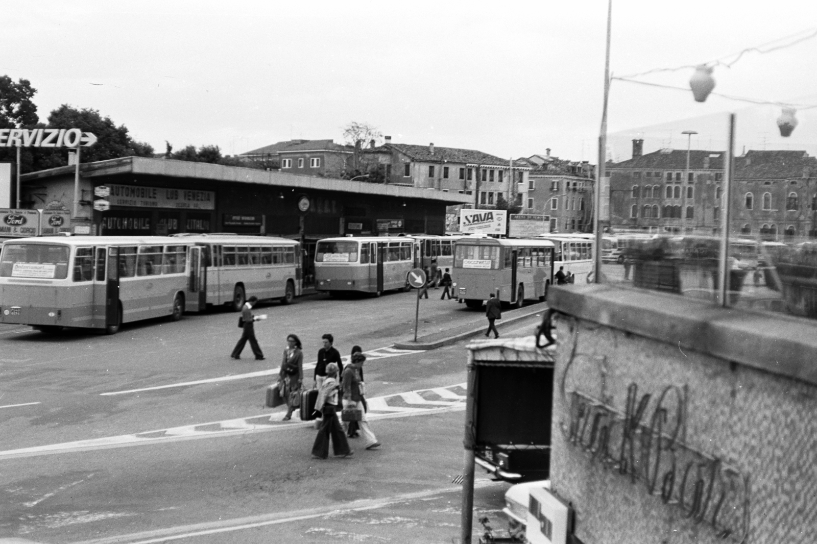 Italy, Venice, buszpályaudvar., 1975, Chuckyeager tumblr, bus, Fortepan #143741