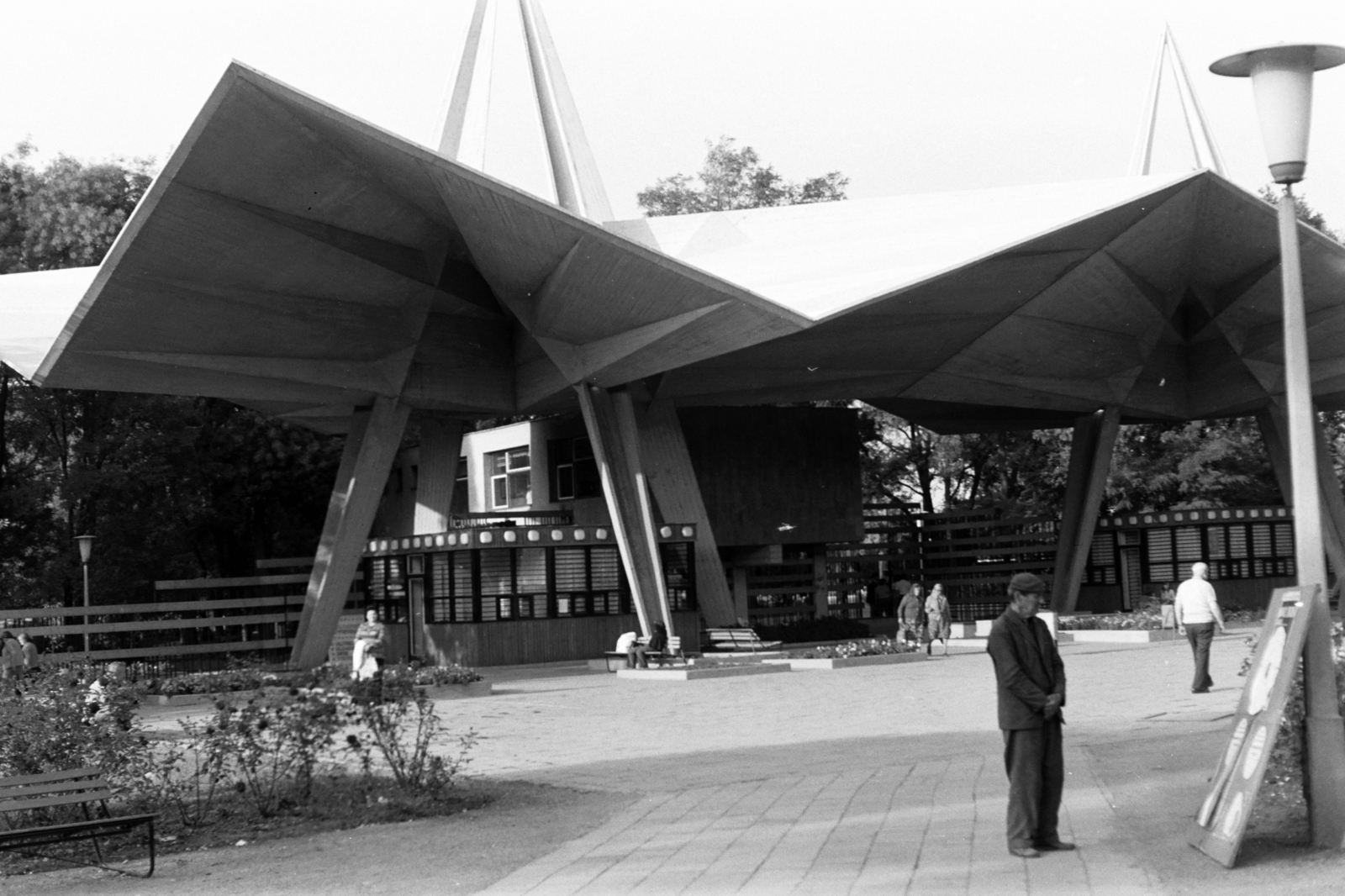 Hungary, Hajdúszoboszló, a Strand bejárata., 1972, Chuckyeager tumblr, Fortepan #143744