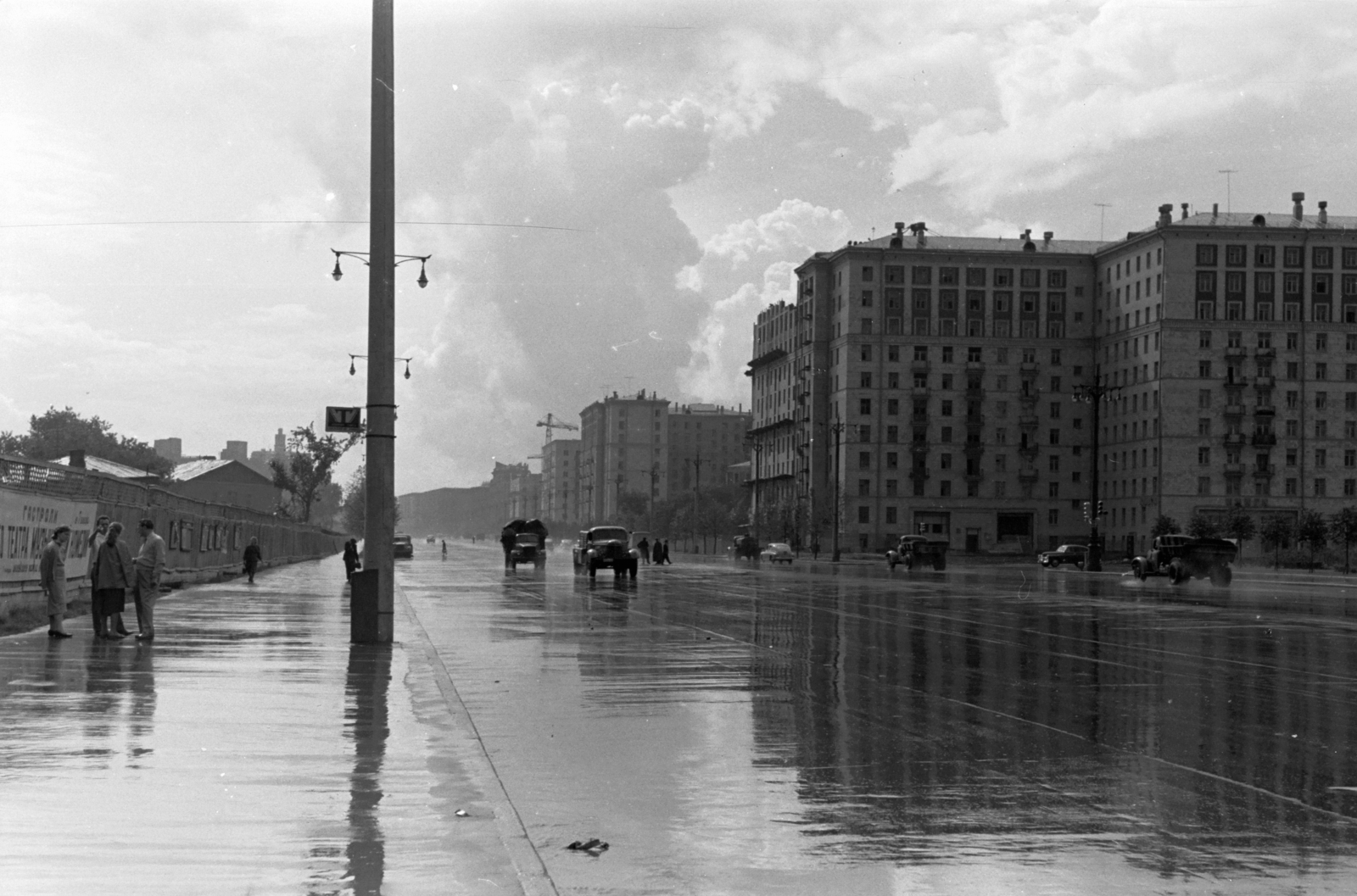 Russia, Moscow, Kutuzov sugárút az Ukrainszkij körút felől nézve., 1958, Chuckyeager tumblr, Soviet Union, avenue, Fortepan #143773