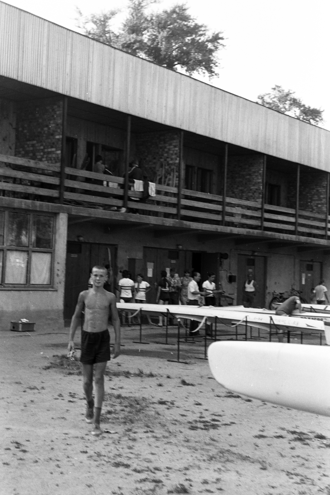 Hungary, Budapest XIII., Népsziget, a KSI (Központi Sportiskola) vízitelepe az Újpesti-öbölnél., 1972, Chuckyeager tumblr, kayak, Budapest, Fortepan #143889