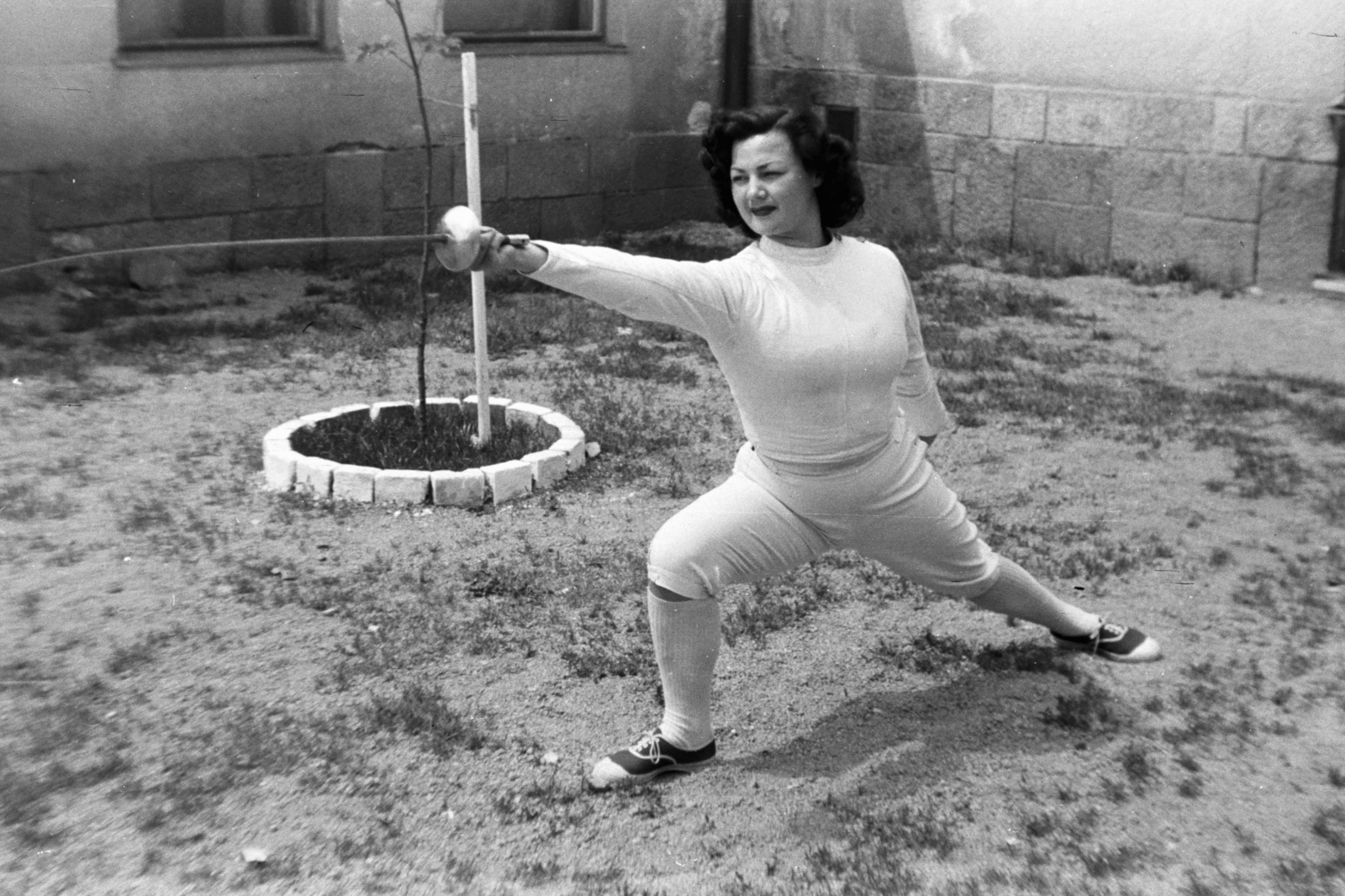 1958, Chuckyeager tumblr, sneakers, fencer dagger, fencer, posture, Fortepan #143915