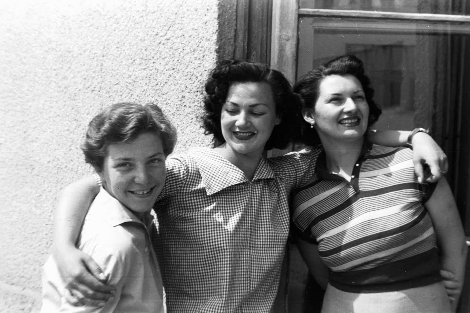 1958, Chuckyeager tumblr, women, arms around shoulders, Fortepan #143917