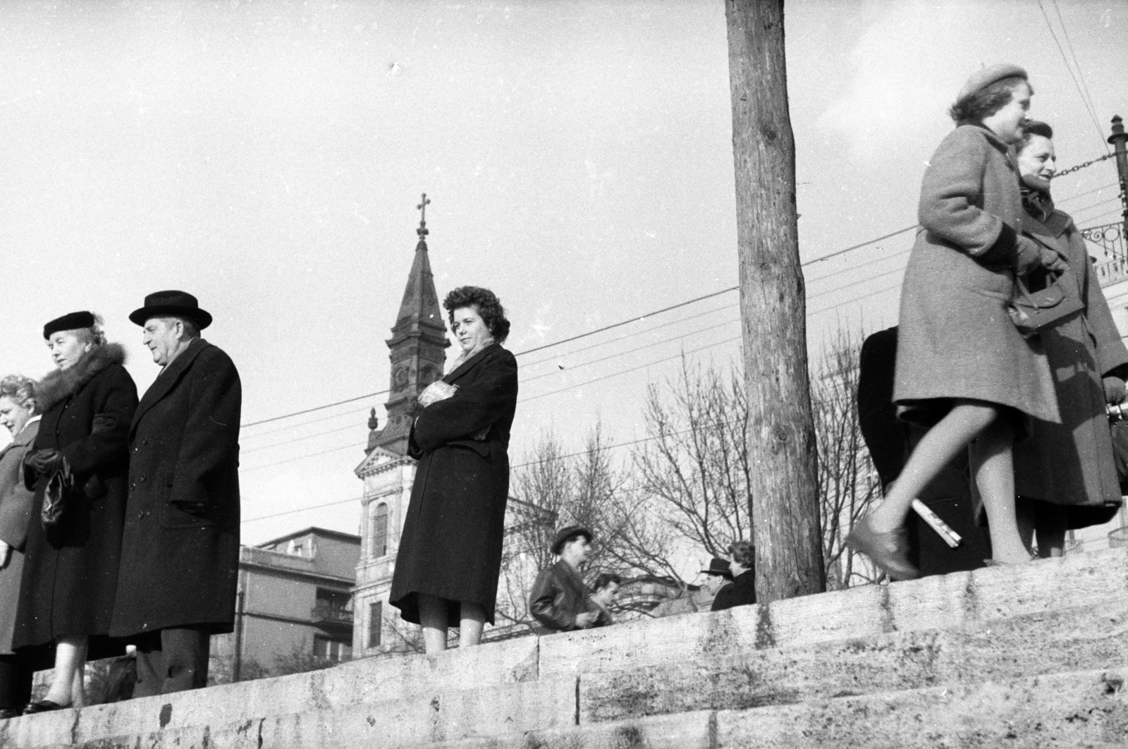 Magyarország, Budapest V., a pesti alsó rakpart a Petőfi térnél, háttérben az ortodox székesegyház., 1962, Chuckyeager tumblr, Budapest, Fortepan #143942