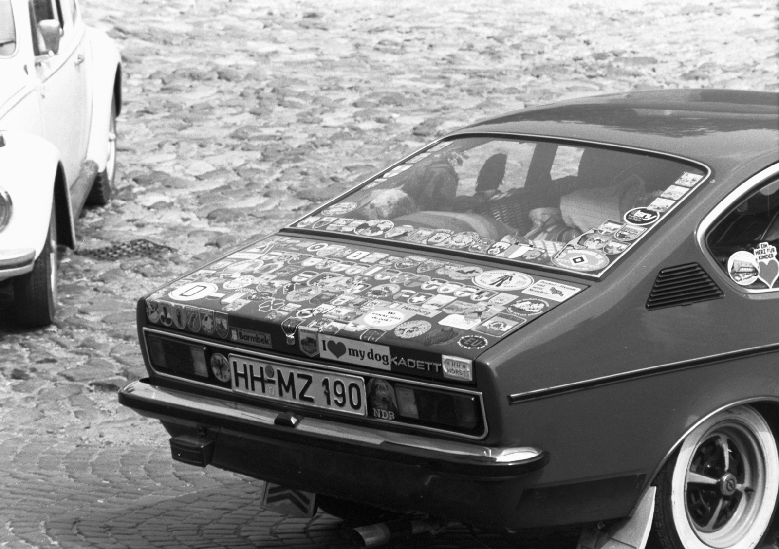 1975, Chuckyeager tumblr, Opel-brand, Fortepan #143958