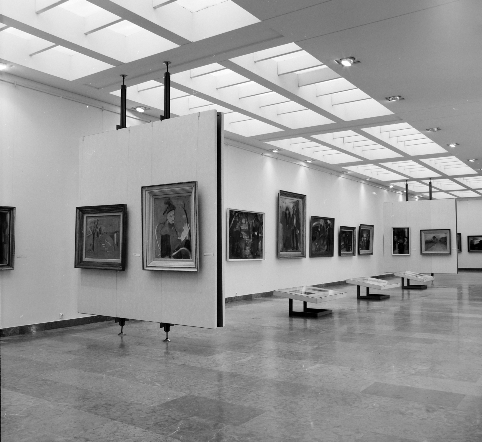 Hungary, Budapest I., Budavári Palota (korábban Királyi Palota), Magyar Nemzeti Galéria. A felvétel Farkas István festőművész emlékkiállításán készült., 1978, Magyar Nemzeti Galéria/Adattári Gyűjtemény, Budapest, Fortepan #144343