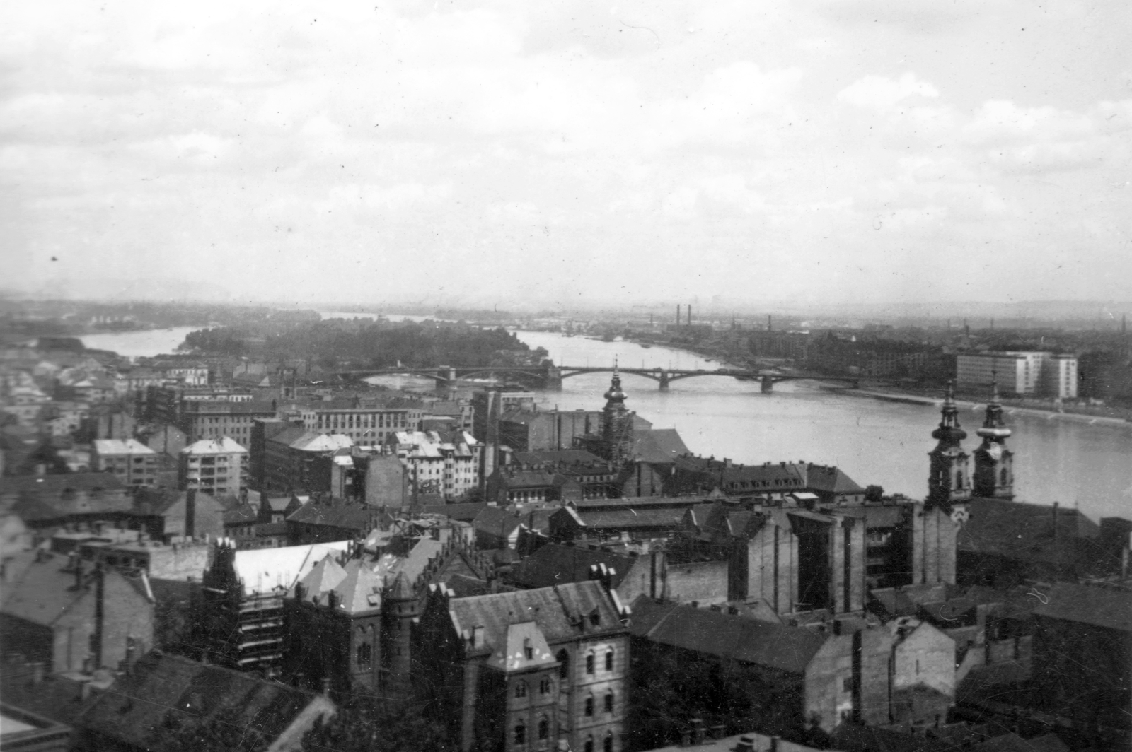 Hungary, Budapest I., kilátás a Halászbástyáról a Víziváros és a Margit-sziget felé., 1955, Baráth Endre, view, Budapest, Fortepan #14597