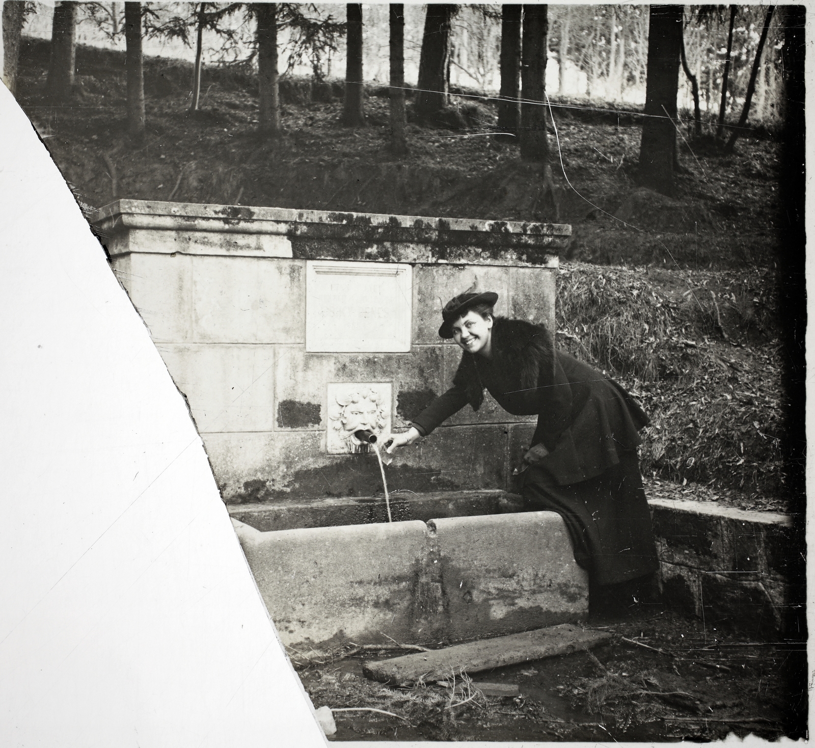 Romania,Transylvania, Gheorgheni, Csíky-kert, Csiky Dénes - forrás., 1915, Asztalos András, spring, Fortepan #146080