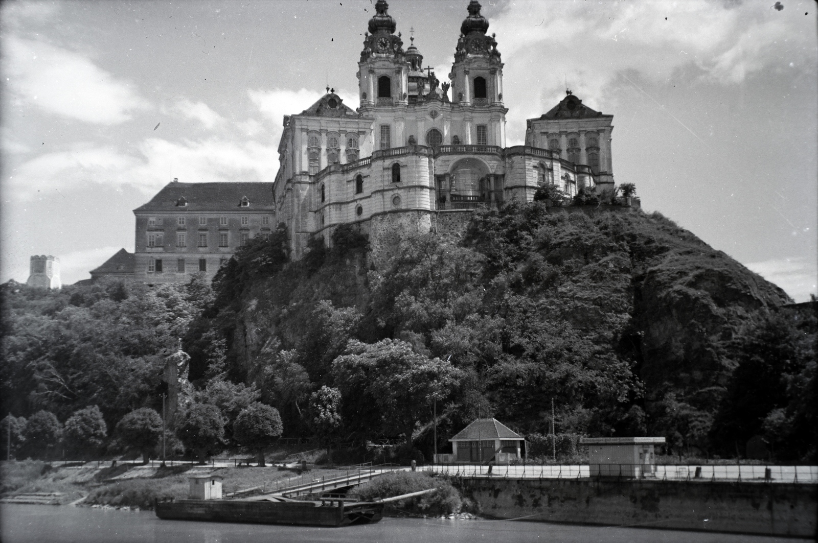 Austria, Melk, az apátság a Dunáról nézve., 1938, Sattler Katalin, Fortepan #146154