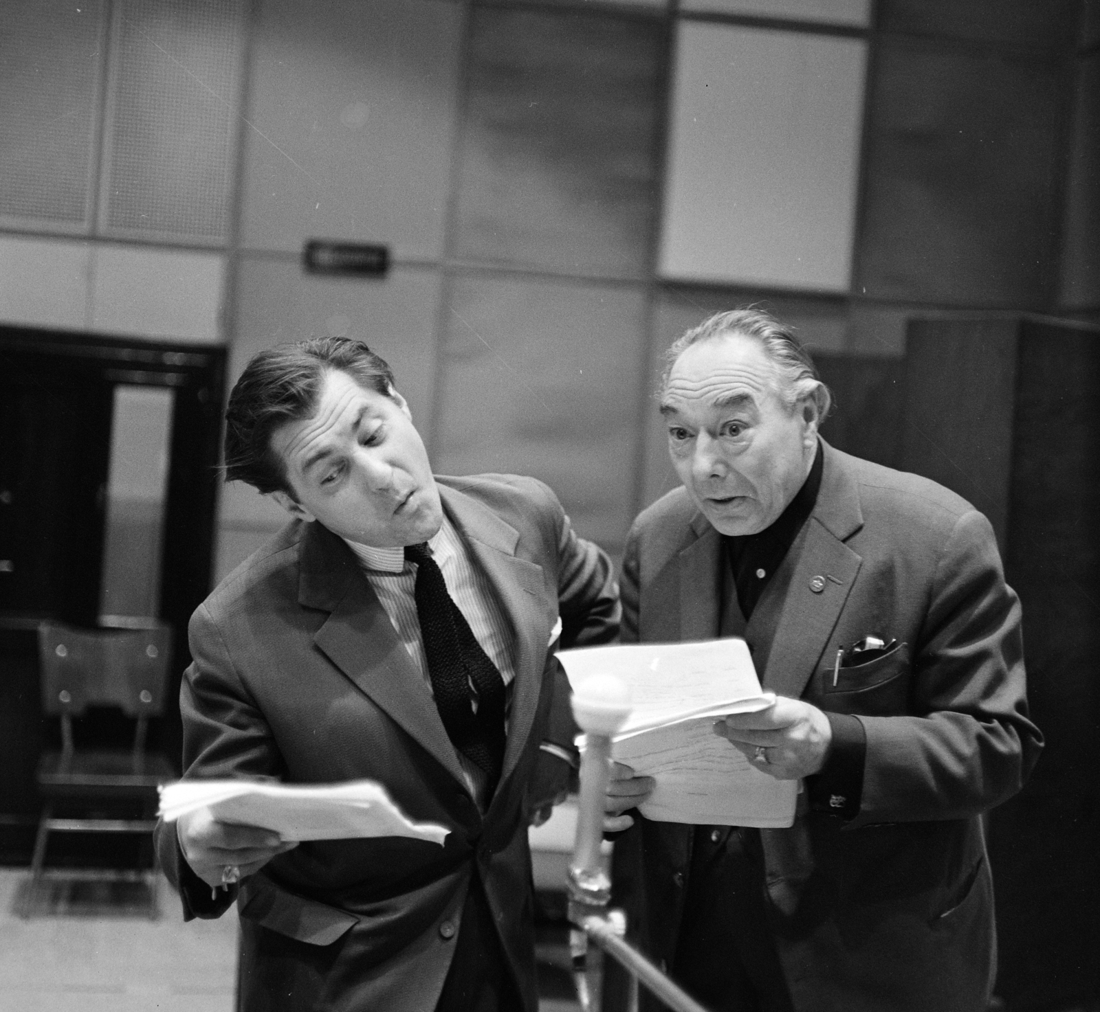 Magyarország, Budapest VIII., a Magyar Rádió stúdiója, Agárdy Gábor és Bilicsi Tivadar színművészek., 1962, Szalay Zoltán, Budapest, Magyar Rádió, Fortepan #146436