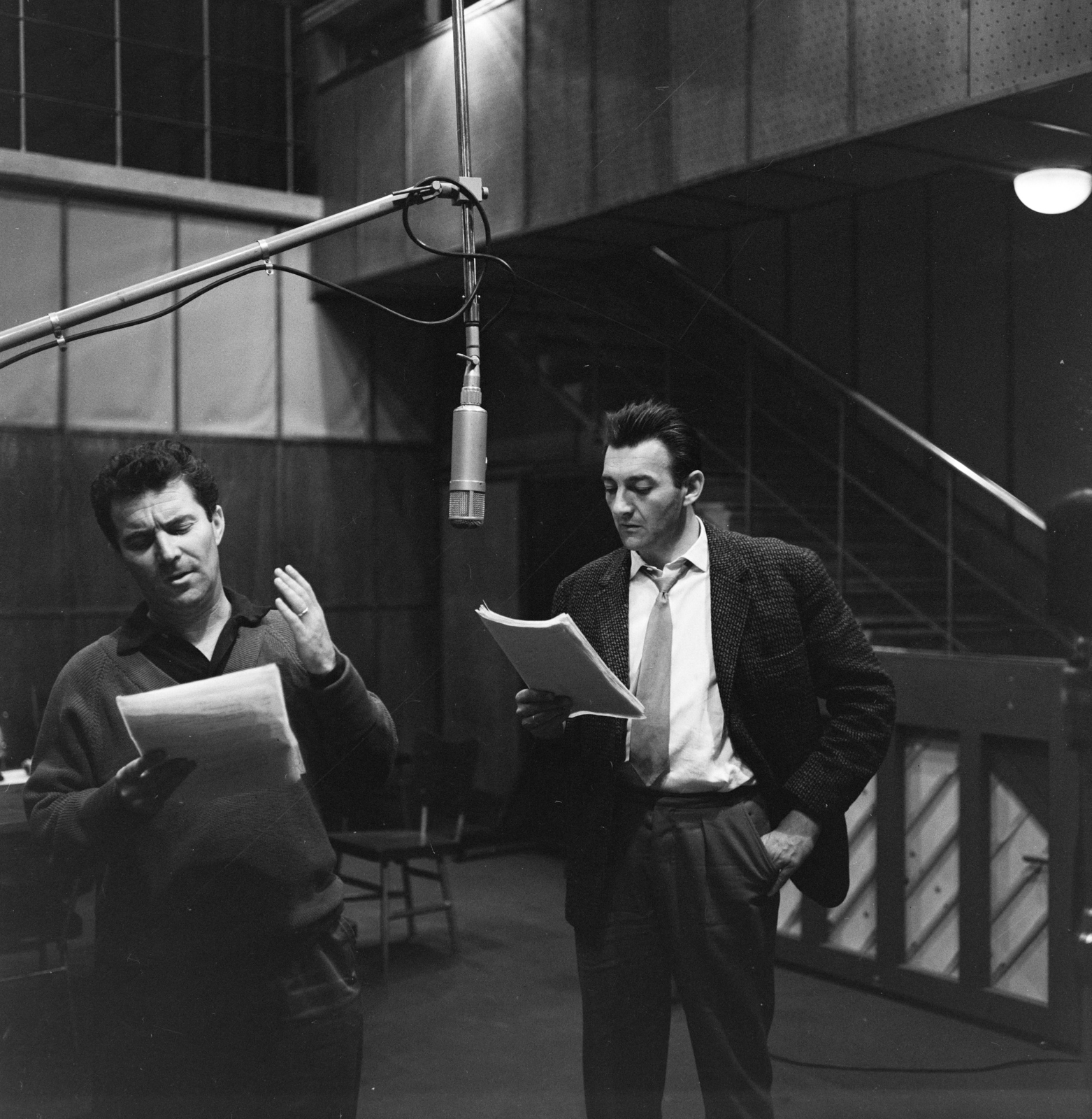 Hungary, Budapest VIII., a Magyar Rádió 1-es stúdiója, Zenthe Ferenc és Sinkovits Imre színművészek., 1962, Szalay Zoltán, Budapest, Hungarian Radio, Best of, Fortepan #146454