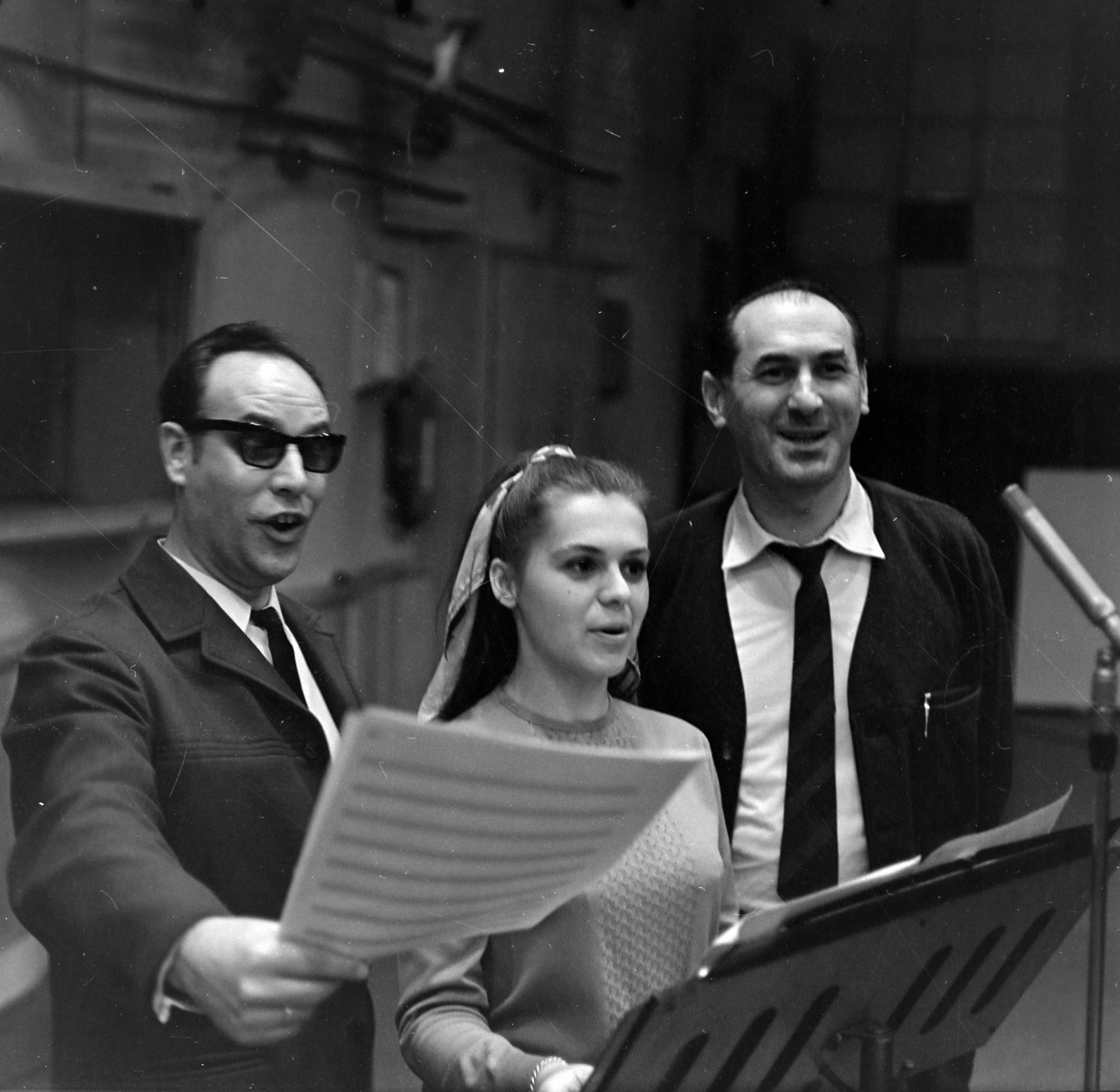 Hungary, Budapest VIII., a Magyar Rádió stúdiója, Szokolay Sándor Lalala című operájának felvétele. Palcsó Sándor, Csengery Adrienne és Várhelyi Endre opeaénekesek., 1970, Szalay Zoltán, Budapest, Hungarian Radio, Fortepan #146667