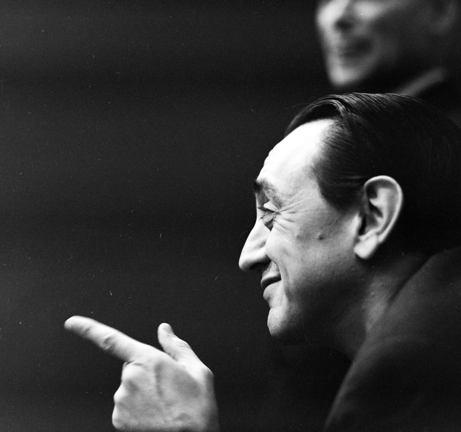 Magyarország, Budapest VIII., a Magyar Rádió 6-os stúdiója, BÚÉK - 1966! A Rádió szilveszteri műsorának felvétele. Kibédi Ervin színművész., 1965, Szalay Zoltán, Budapest, Magyar Rádió, Fortepan #146823