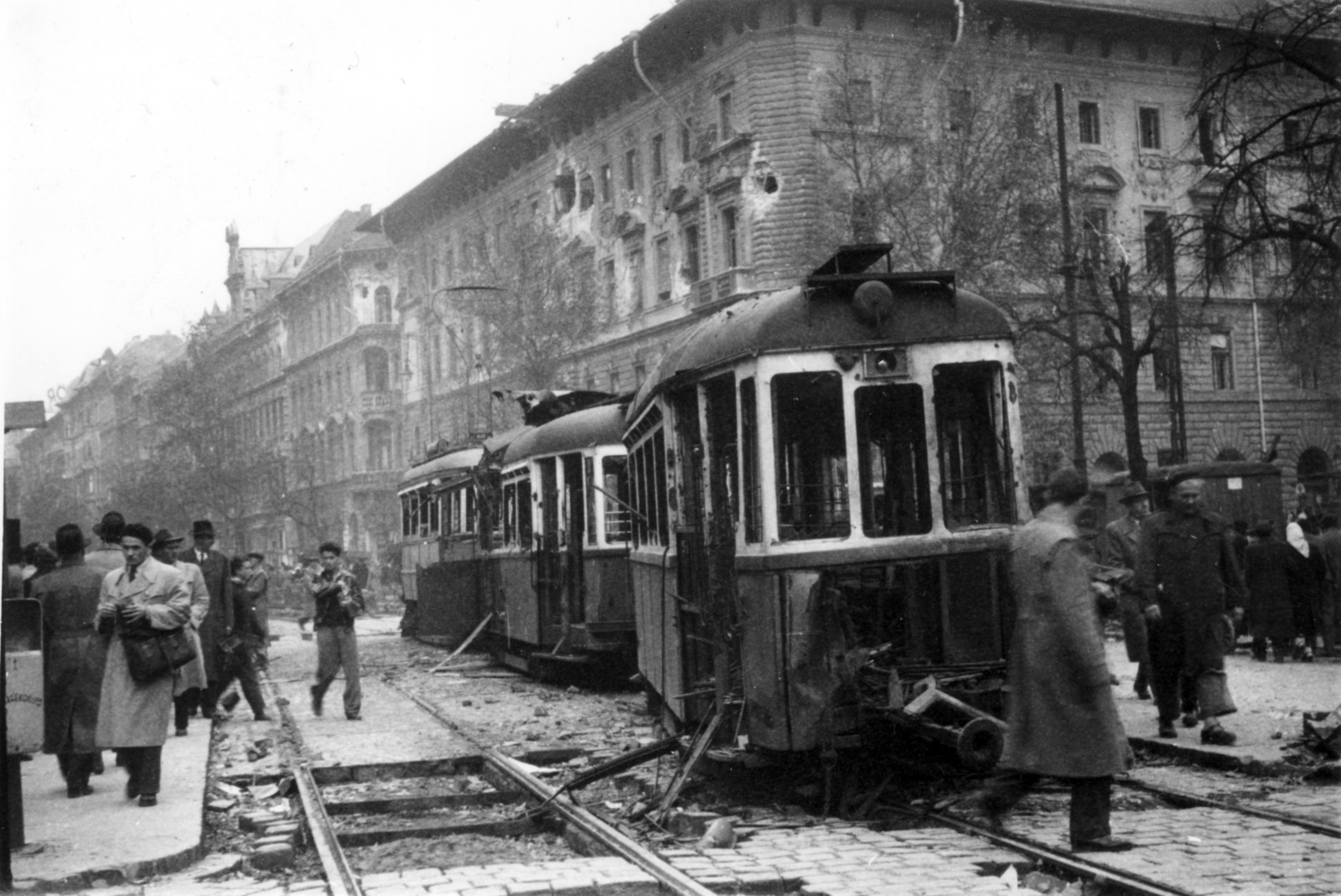 Hungary, Budapest VIII., József körút a Rákóczi térnél., 1956, Klausz Ádám, revolution, tram, wreck, cobblestones, Budapest, Fortepan #146967