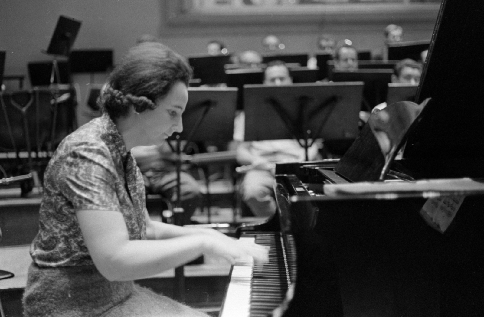 Hungary, Budapest VIII., a Magyar Rádió 6-os stúdiója, Tusa Erzsébet zongoraművésznő., 1970, Szalay Zoltán, piano, music-stand, Budapest, Hungarian Radio, Fortepan #147394