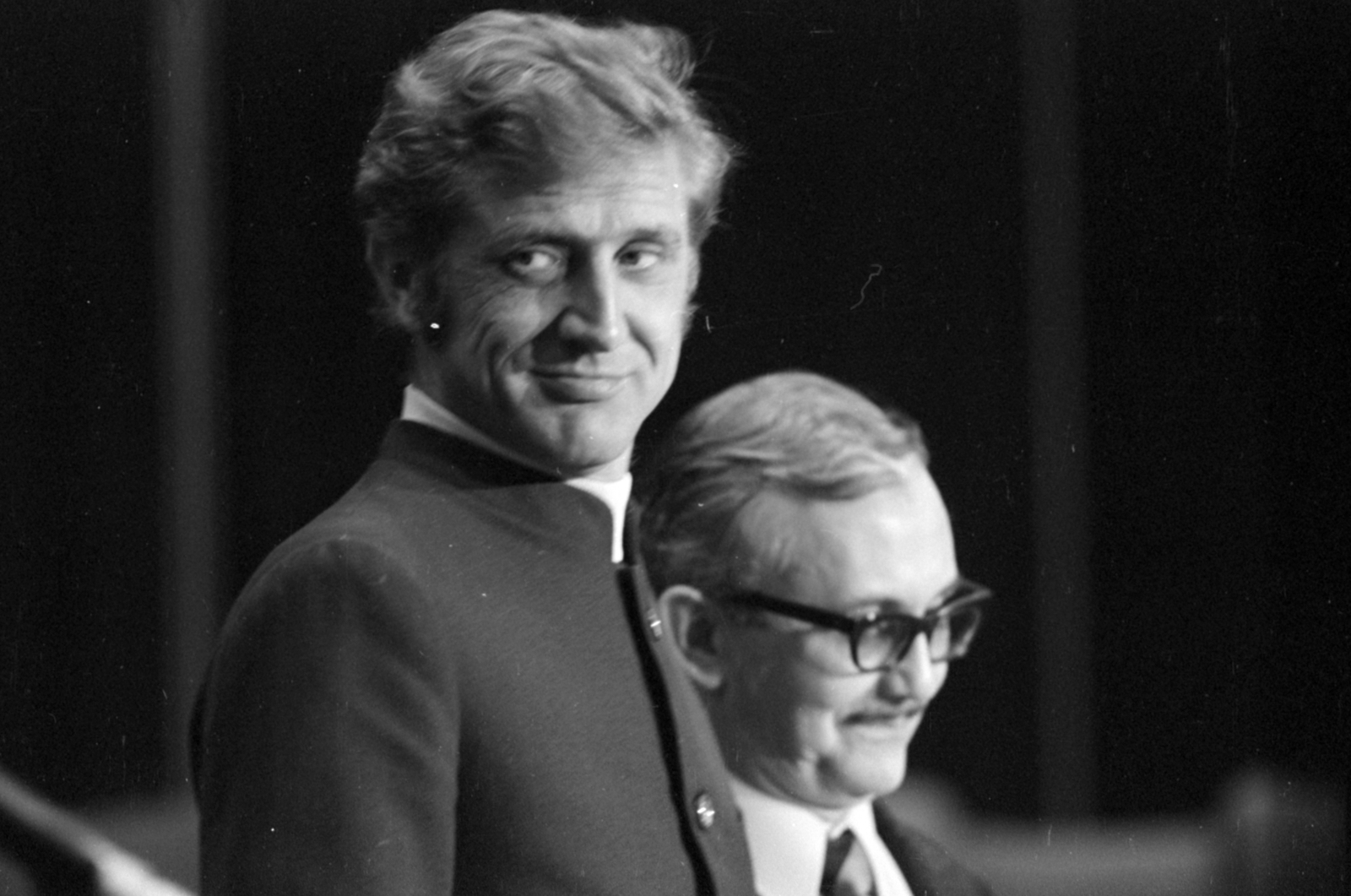 Magyarország, Budapest VIII., a Magyar Rádió 6-os stúdiója, a Magyar Rádió Kabarészínházának BÚÉK - 1973! című műsora. Ősz Ferenc és Mikes György humoristák., 1972, Szalay Zoltán, Budapest, Magyar Rádió, Fortepan #147824