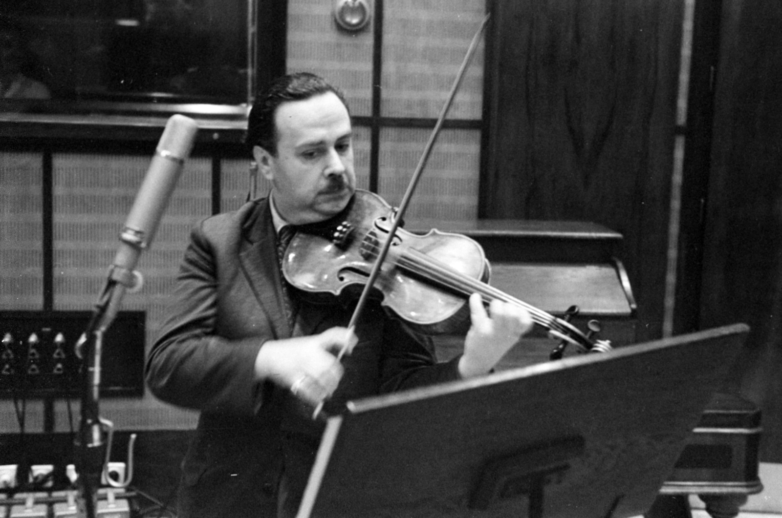 Hungary, Budapest VIII., a Magyar Rádió stúdiója, Lukács Pál brácsaművész Dávid Gyula brácsaversenyének felvételén., 1963, Szalay Zoltán, violin, Budapest, Hungarian Radio, viola, Fortepan #147854