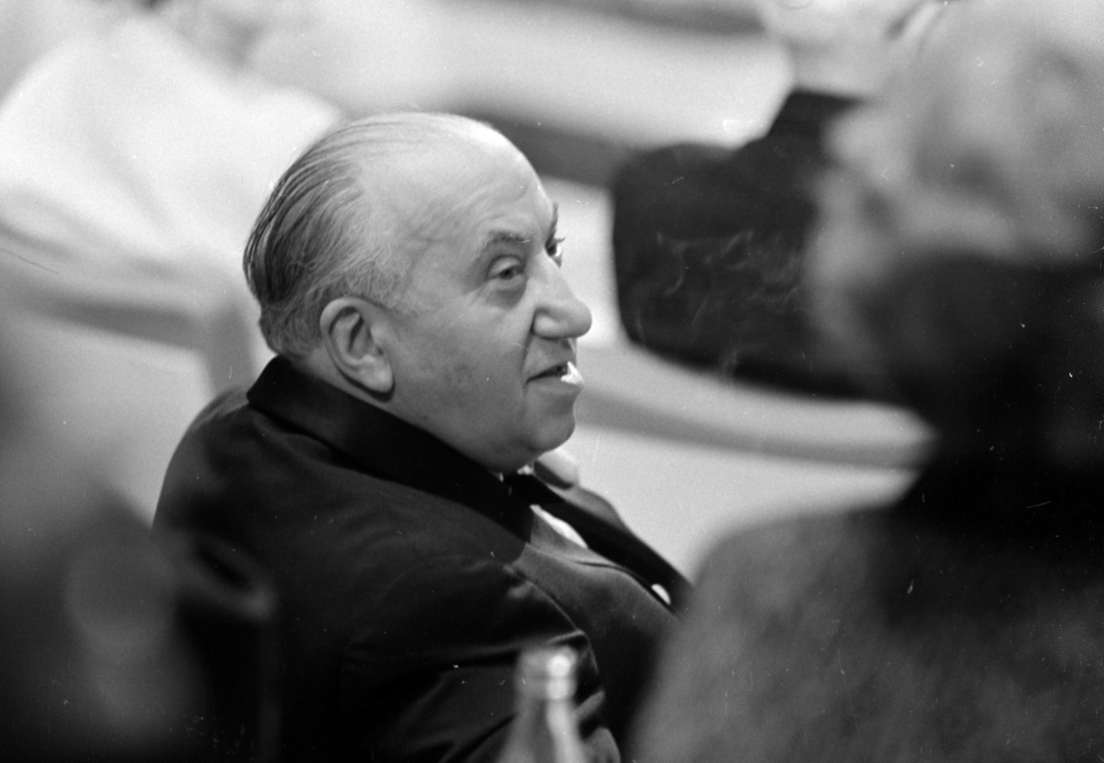 Hungary, dr. Hirschler Imre szülész-nőgyógyász, kórházi főorvos, több népszerű ismeretterjesztő mű szerzője., 1970, Szalay Zoltán, Fortepan #147908