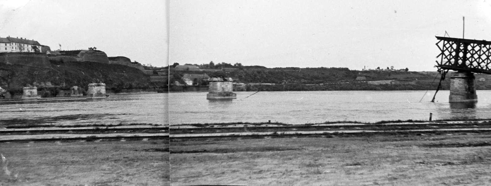 Serbia, Novi Sad, Péterváradi vár és a lerombolt vasúti híd., 1942, Négyesi Pál, wrecked bridge, Fortepan #14801