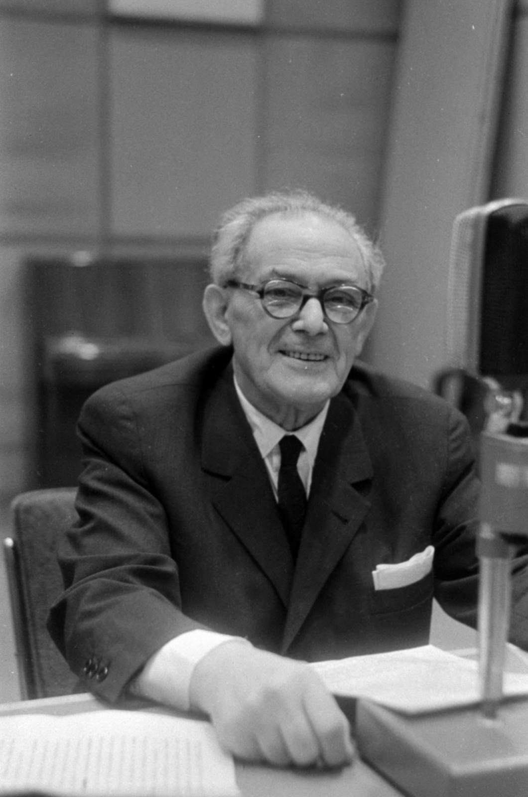 Hungary, Budapest VIII., a Magyar Rádió stúdiója, Szakasits Árpád politikus., 1964, Szalay Zoltán, Budapest, Hungarian Radio, Fortepan #148071