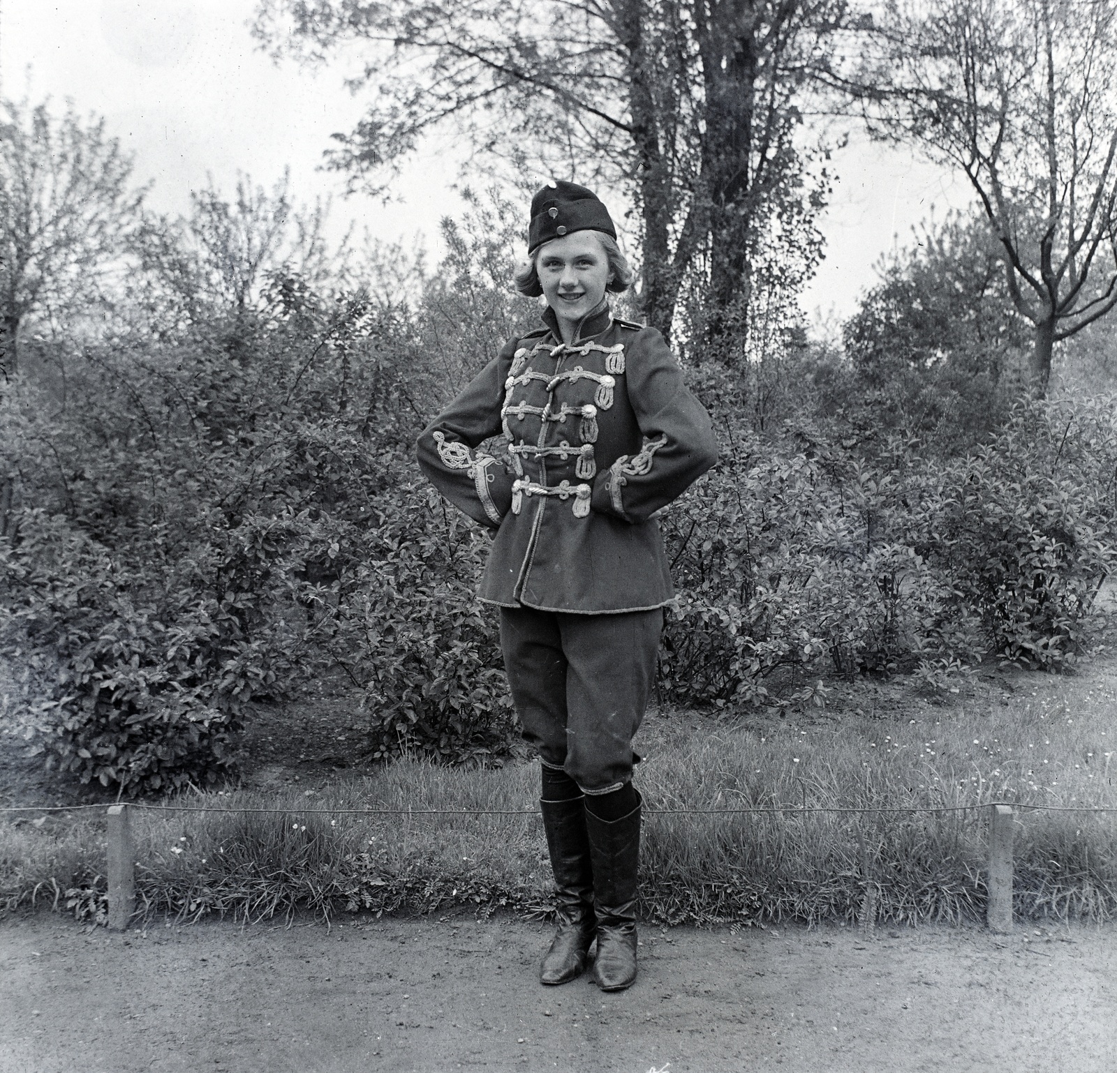 1934, Barbjerik Ferenc, costume, akimbo, cross-dressing, Fortepan #148220